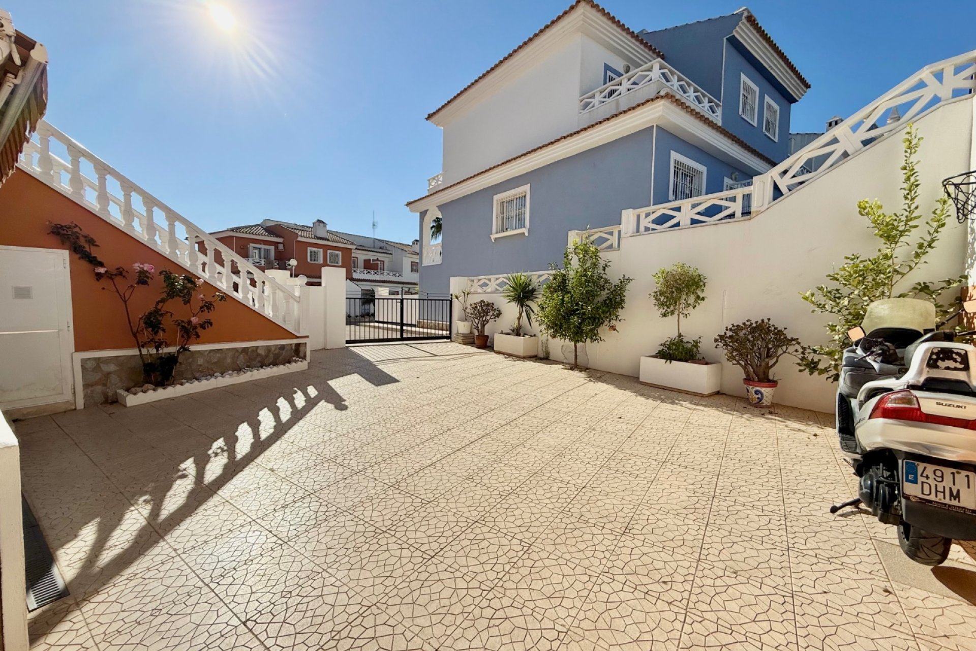 Resale - Townhouse -
Ciudad Quesada - Doña Pepa