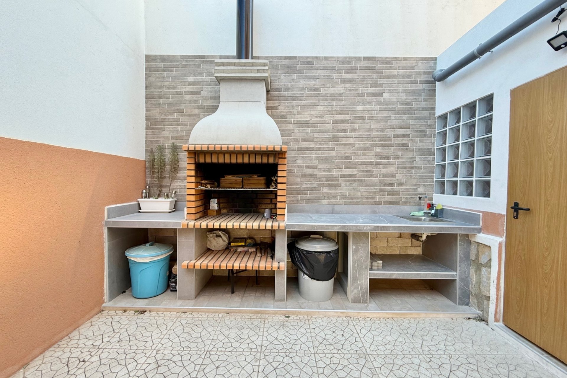 Resale - Townhouse -
Ciudad Quesada - Doña Pepa