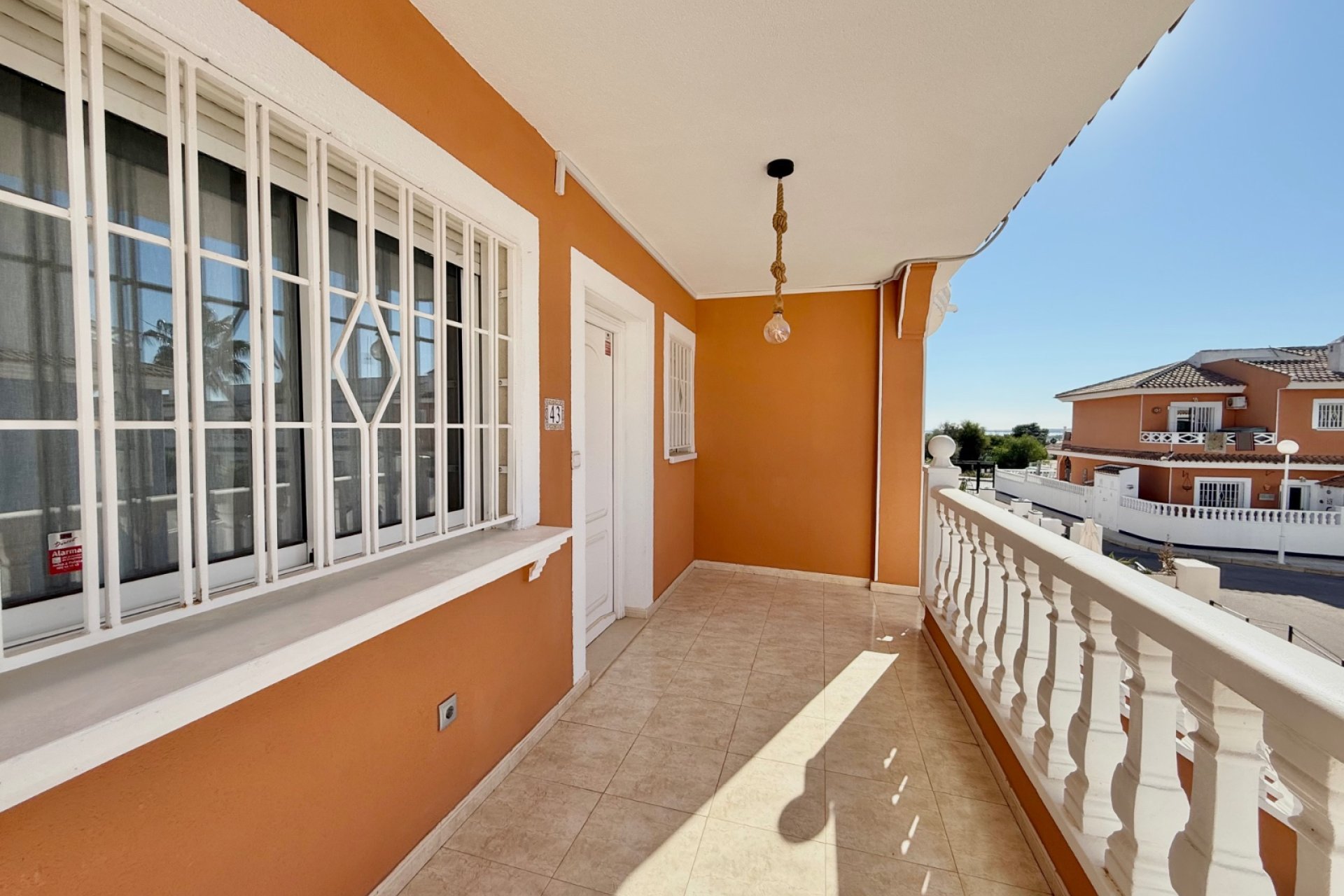 Resale - Townhouse -
Ciudad Quesada - Doña Pepa