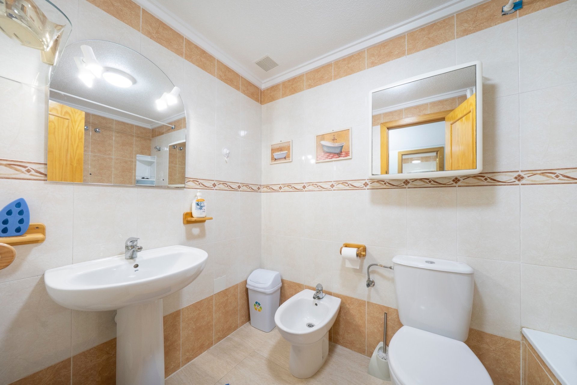 Resale - Townhouse -
Ciudad Quesada - Doña Pepa