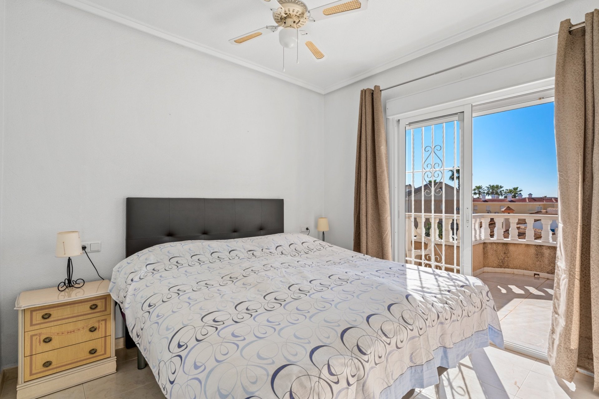 Resale - Townhouse -
Ciudad Quesada - Doña Pepa