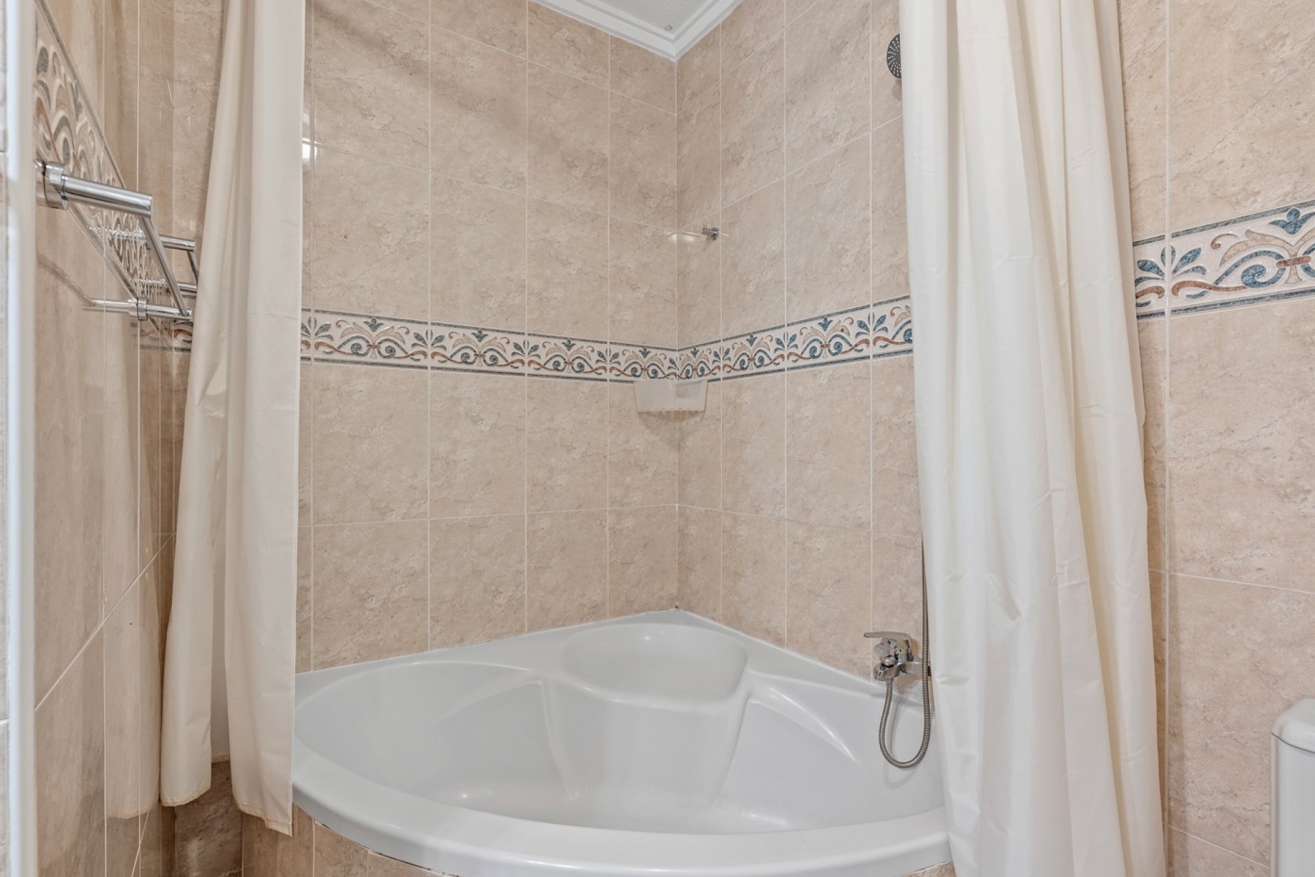 Resale - Townhouse -
Ciudad Quesada - Doña Pepa