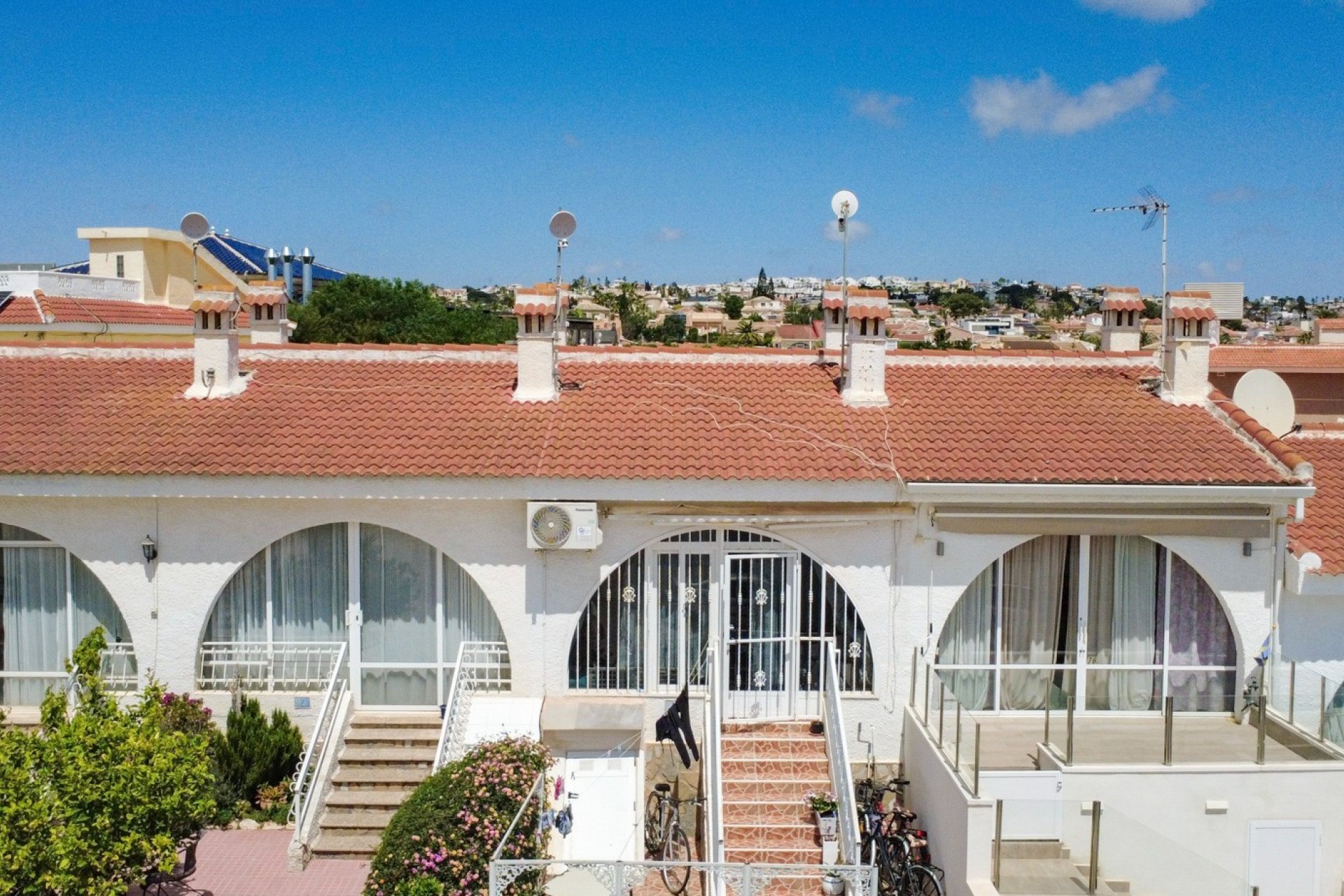 Resale - Townhouse -
Ciudad Quesada - Doña Pepa