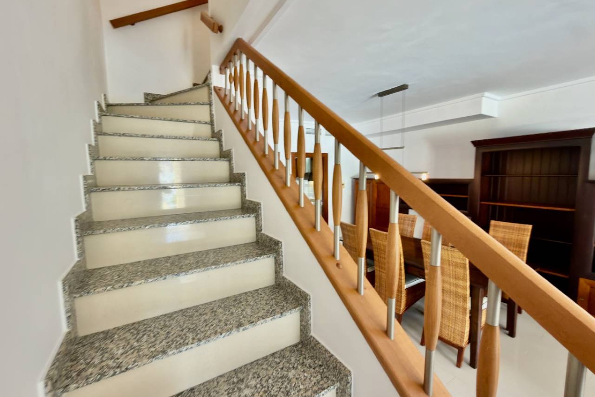 Resale - Townhouse -
Ciudad Quesada - Doña Pepa