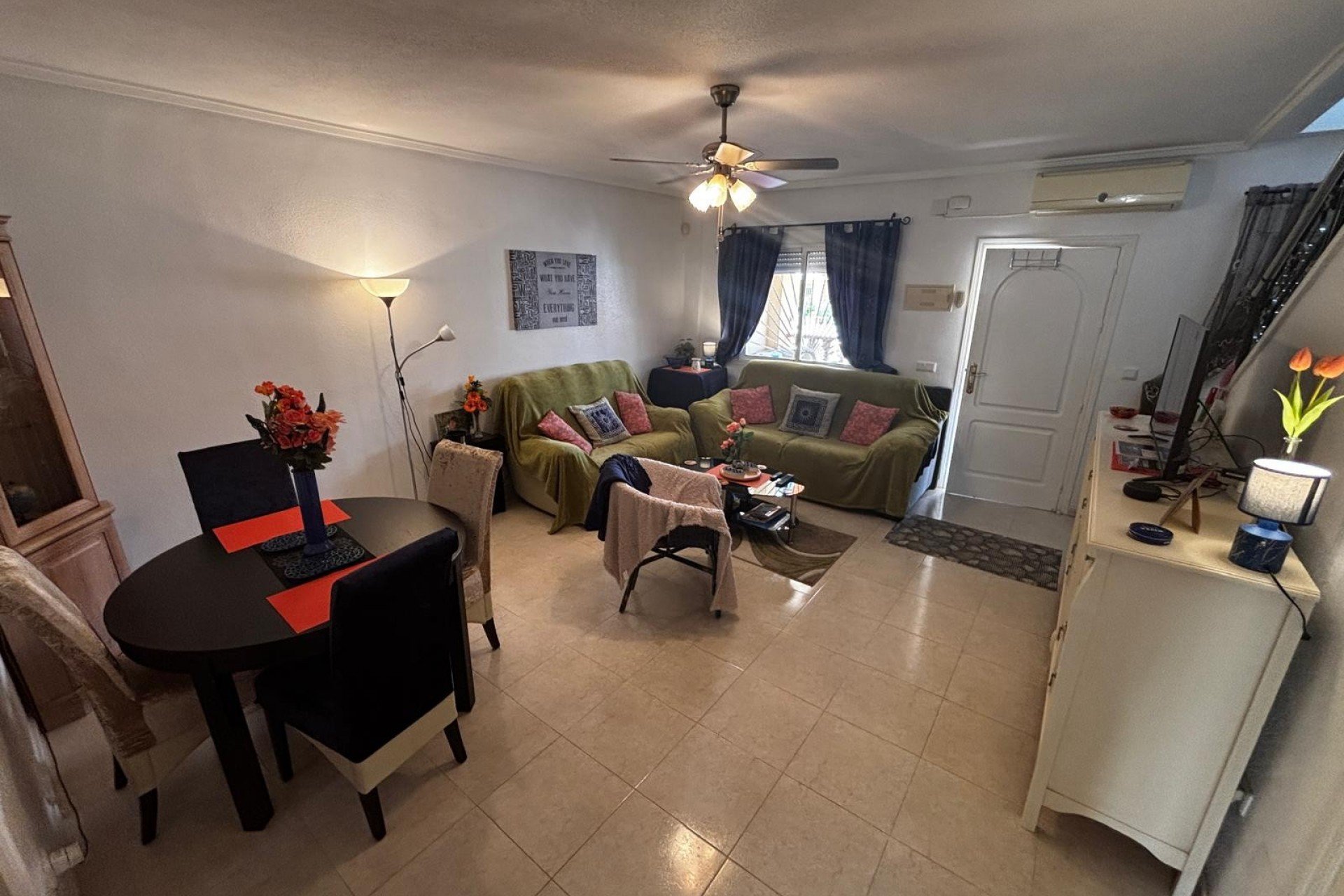 Resale - Townhouse -
Ciudad Quesada - Doña Pepa