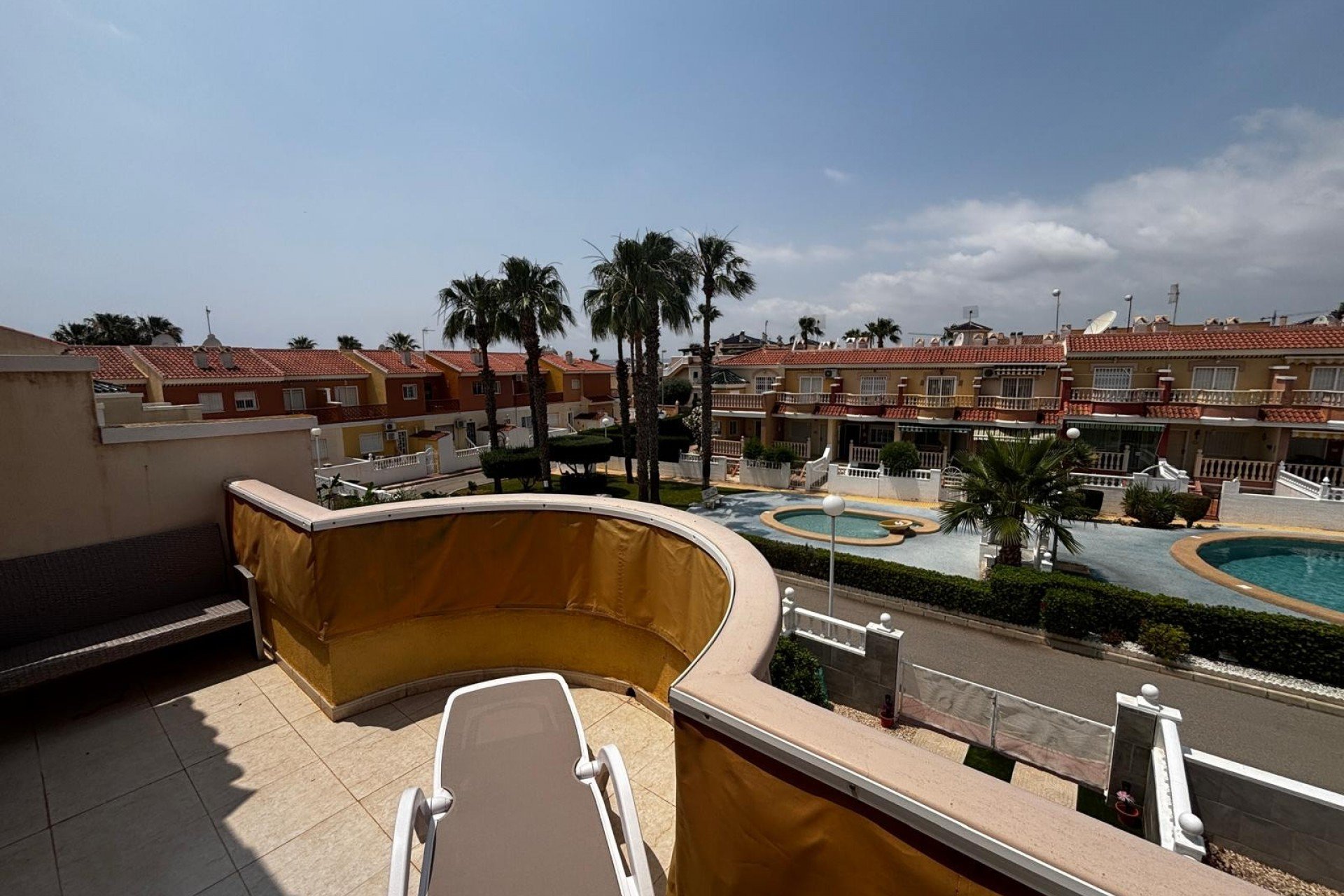 Resale - Townhouse -
Ciudad Quesada - Doña Pepa