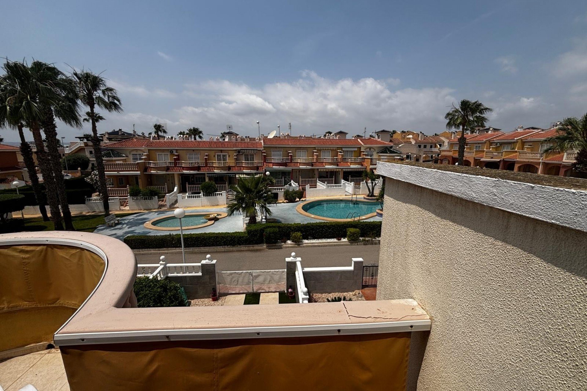 Resale - Townhouse -
Ciudad Quesada - Doña Pepa