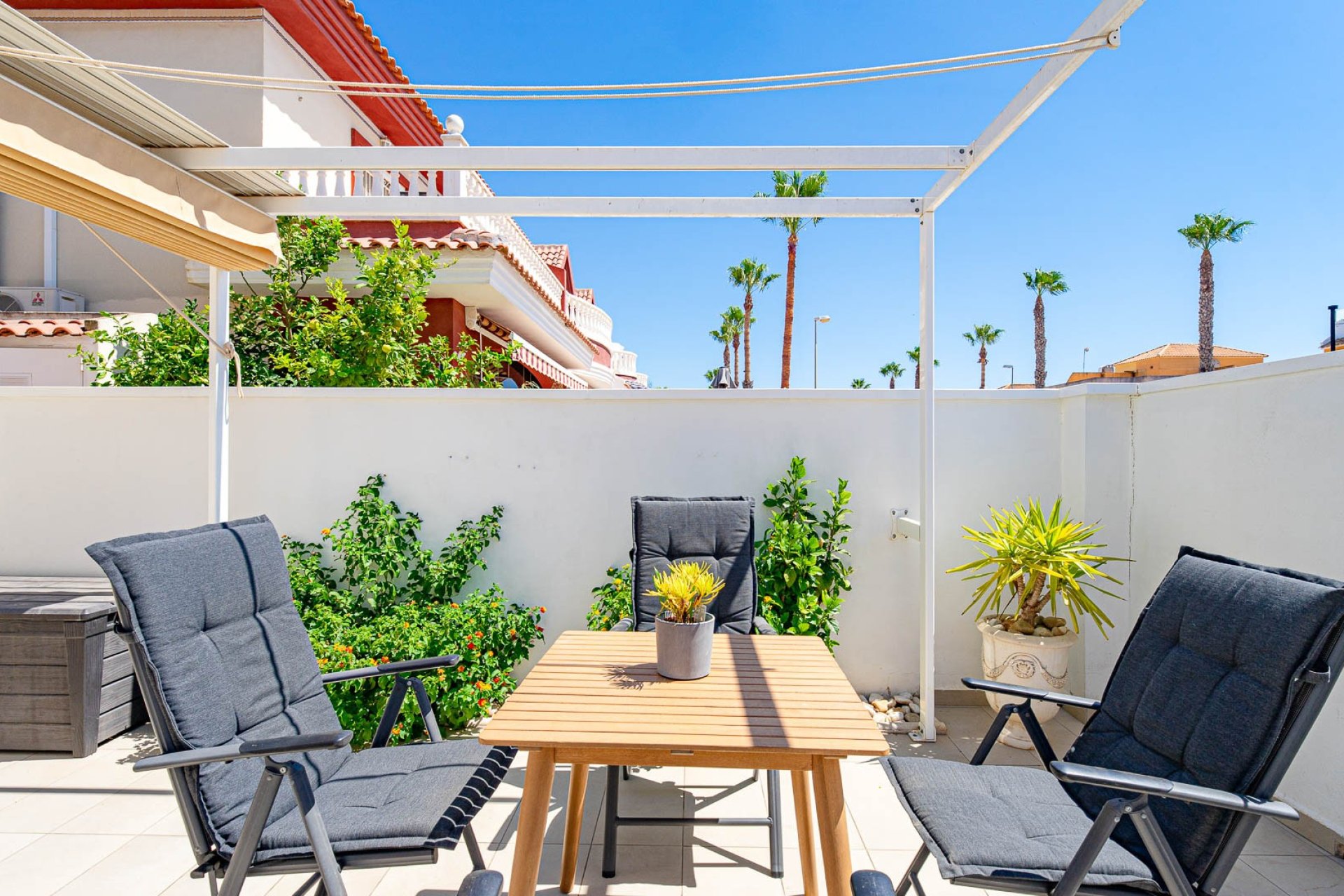 Resale - Townhouse -
Ciudad Quesada - Doña Pepa