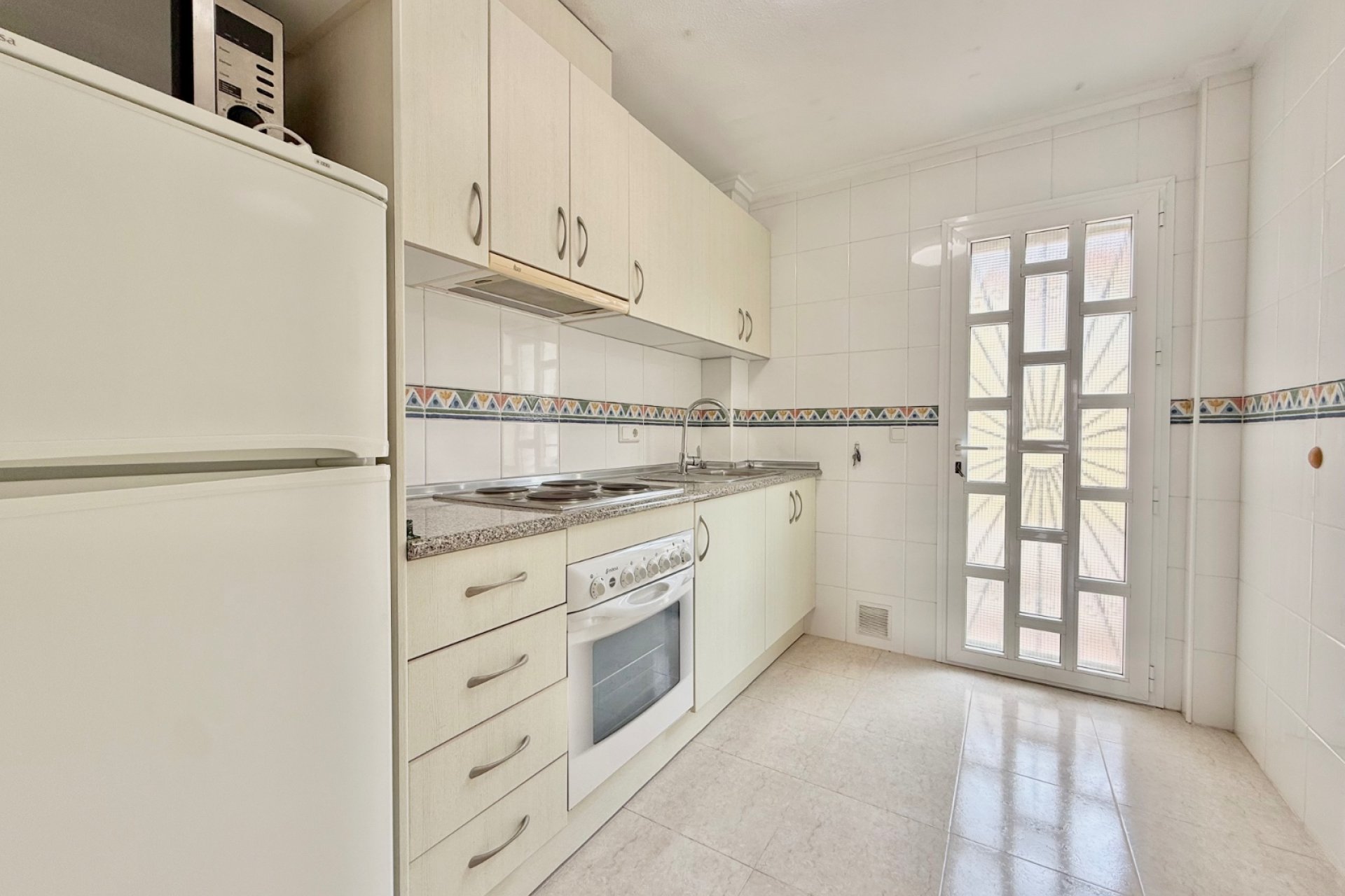 Resale - Townhouse -
Ciudad Quesada - Doña Pepa