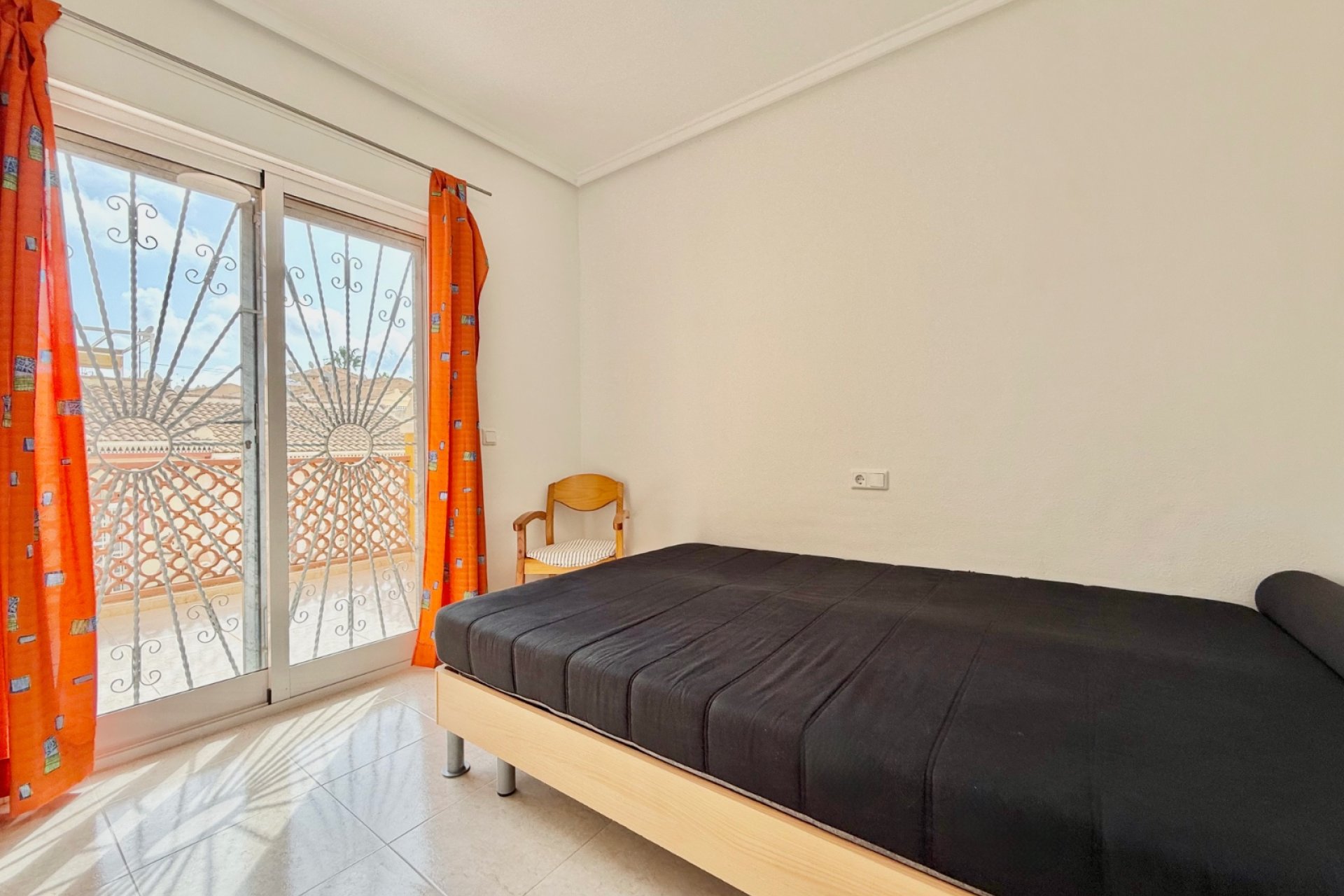 Resale - Townhouse -
Ciudad Quesada - Doña Pepa