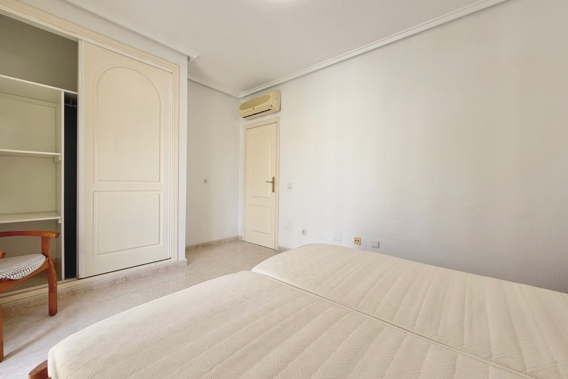 Resale - Townhouse -
Ciudad Quesada - Doña Pepa