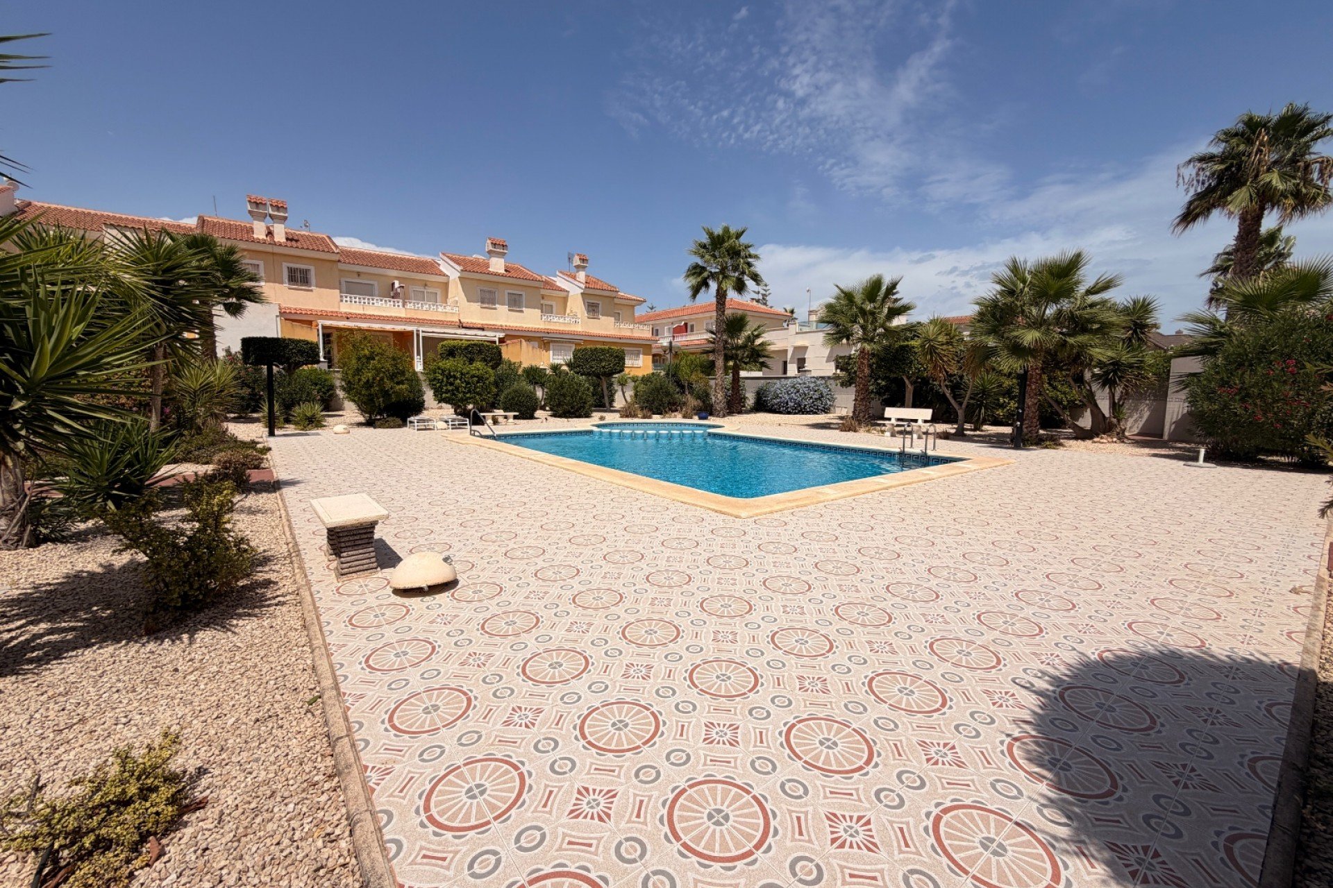 Resale - Townhouse -
Ciudad Quesada - Doña Pepa