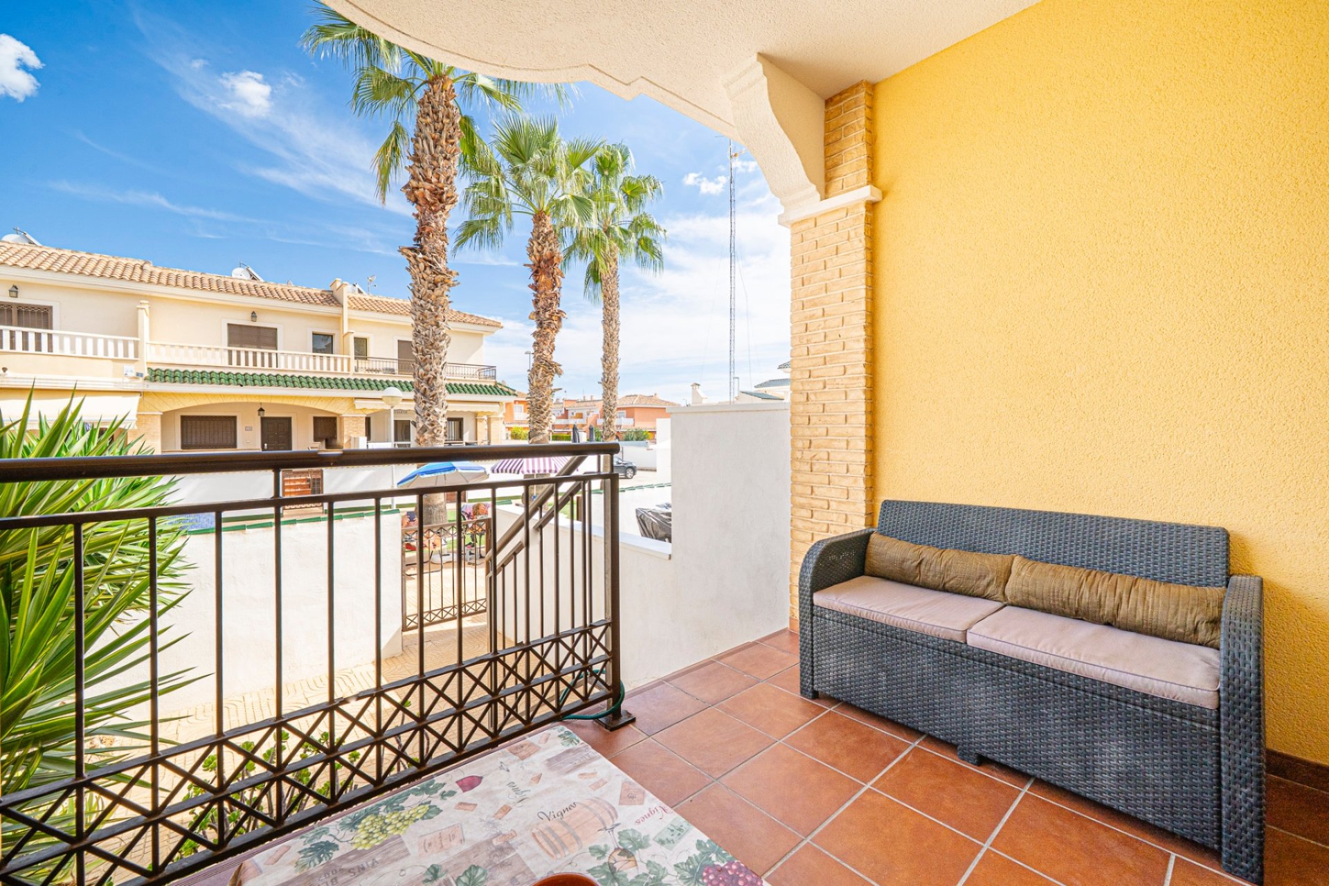 Resale - Townhouse -
Ciudad Quesada - Doña Pepa
