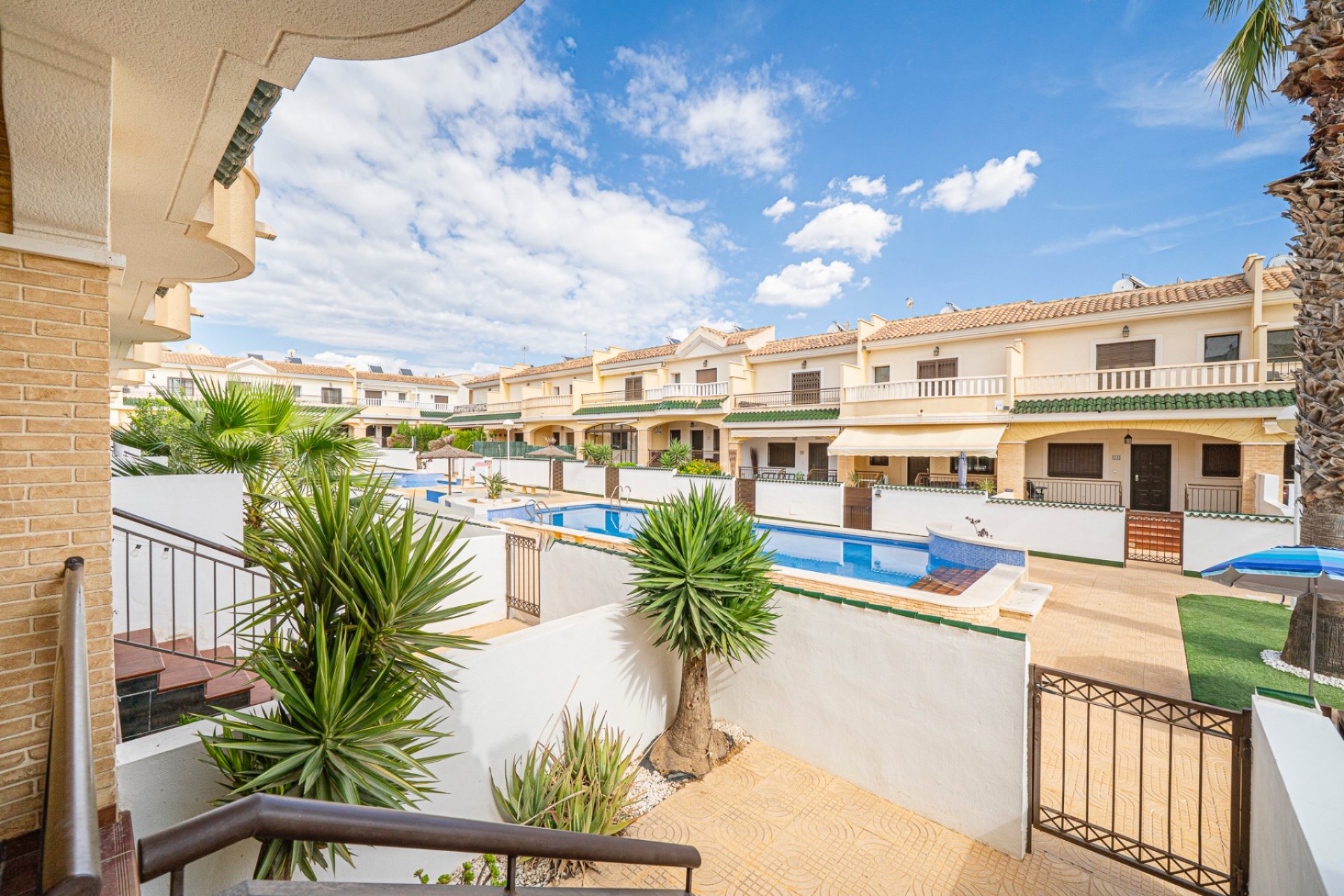Resale - Townhouse -
Ciudad Quesada - Doña Pepa