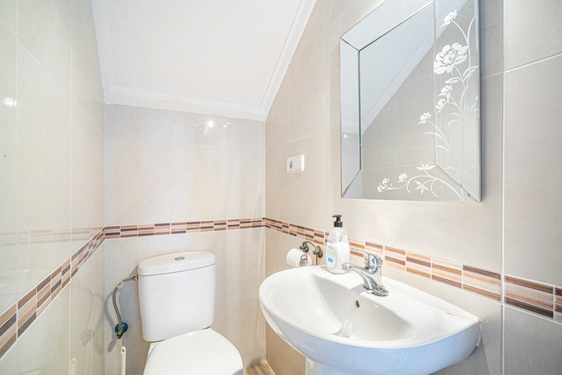 Resale - Townhouse -
Ciudad Quesada - Doña Pepa