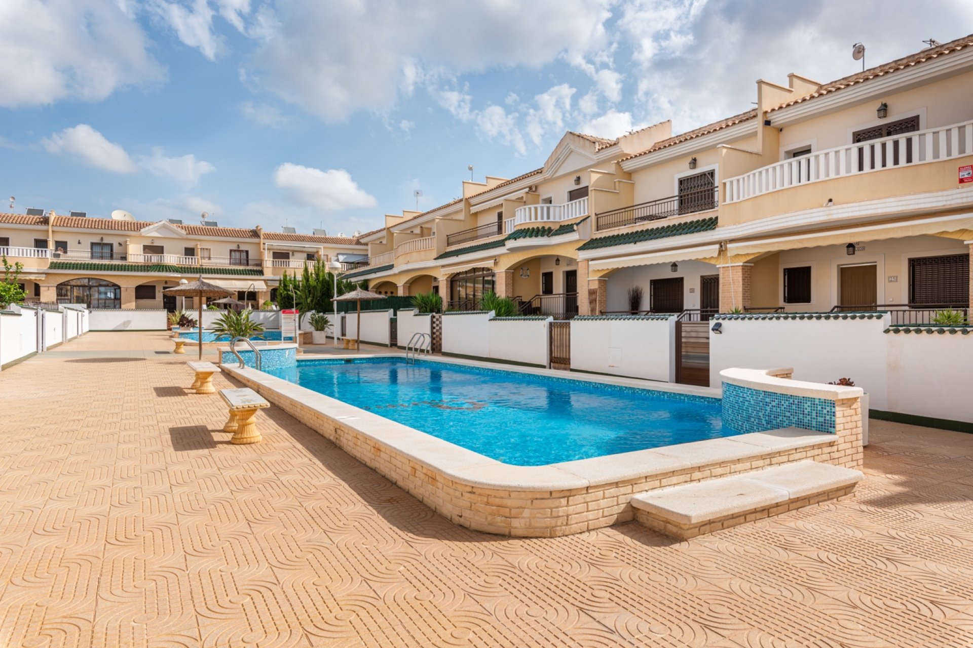 Resale - Townhouse -
Ciudad Quesada - Doña Pepa