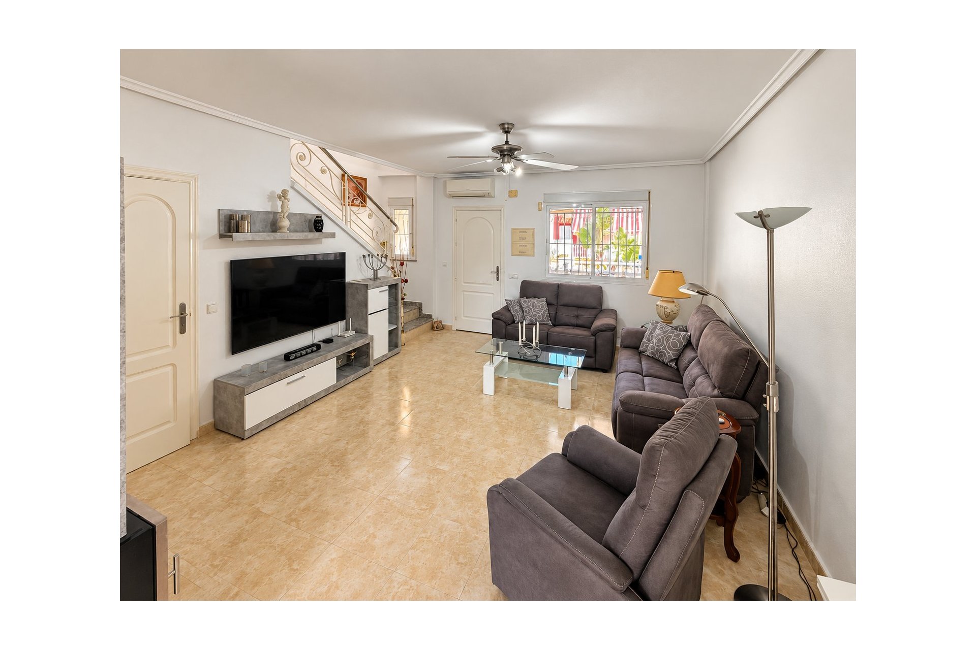 Resale - Townhouse -
Ciudad Quesada - Doña Pepa