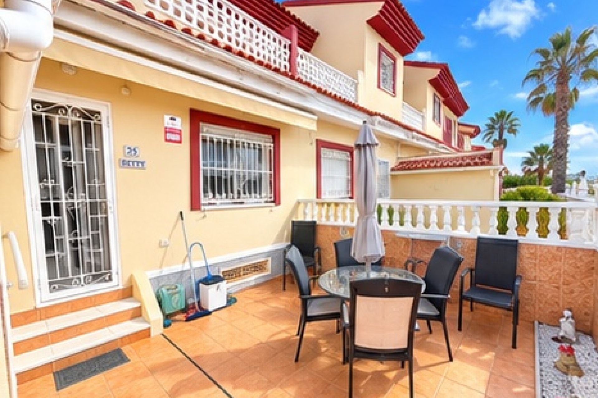 Resale - Townhouse -
Ciudad Quesada - Doña Pepa