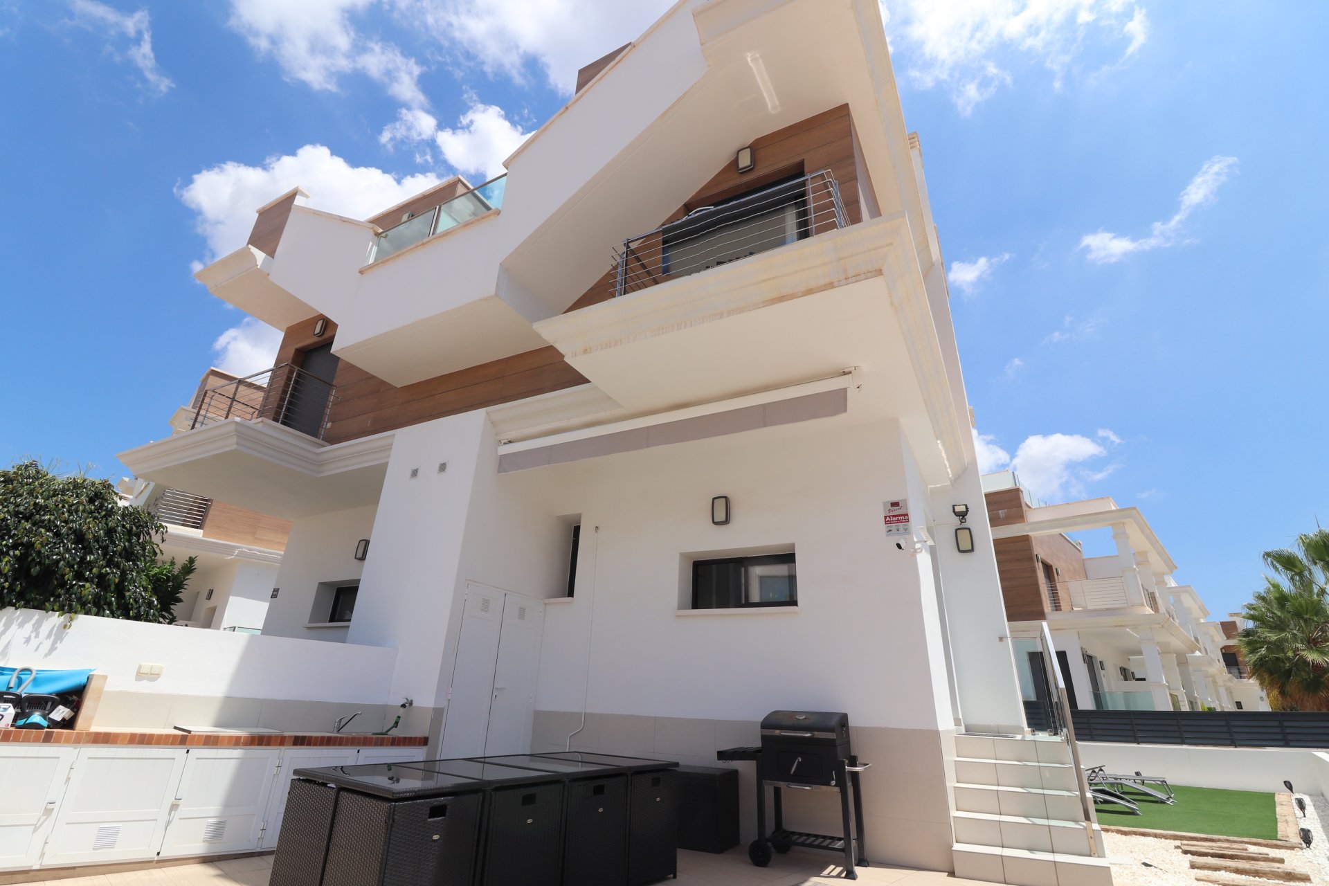 Resale - Townhouse -
Ciudad Quesada - La Laguna