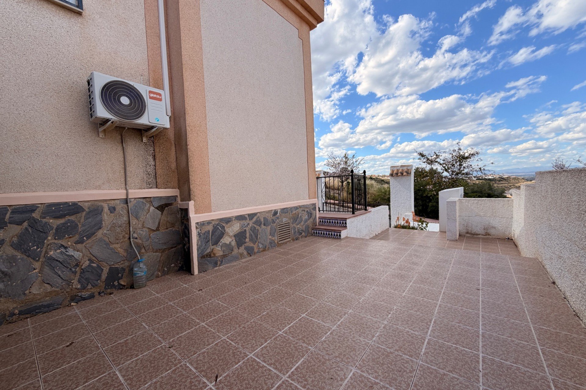 Resale - Townhouse -
Ciudad Quesada - La Marquesa