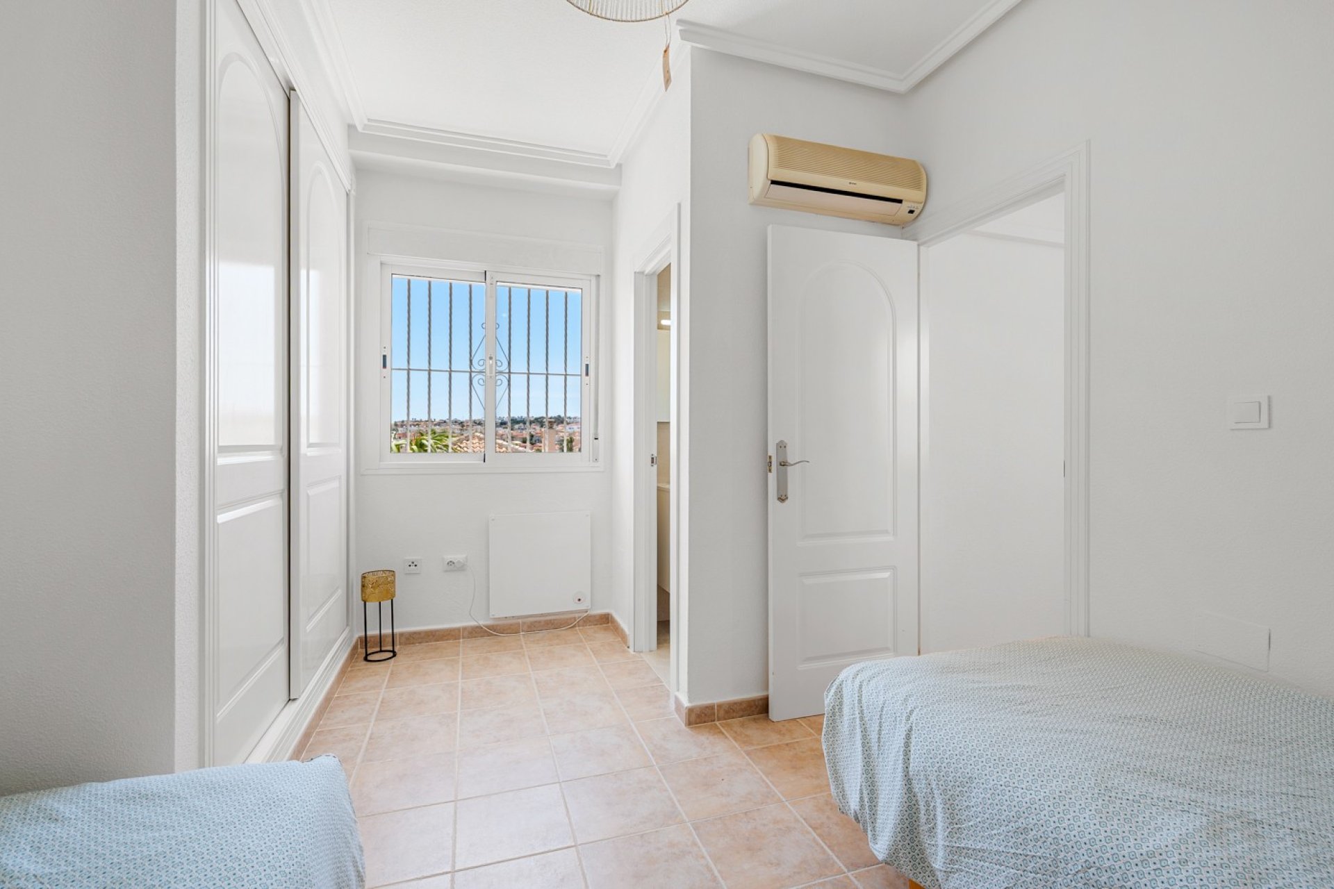 Resale - Townhouse -
Ciudad Quesada - La Marquesa