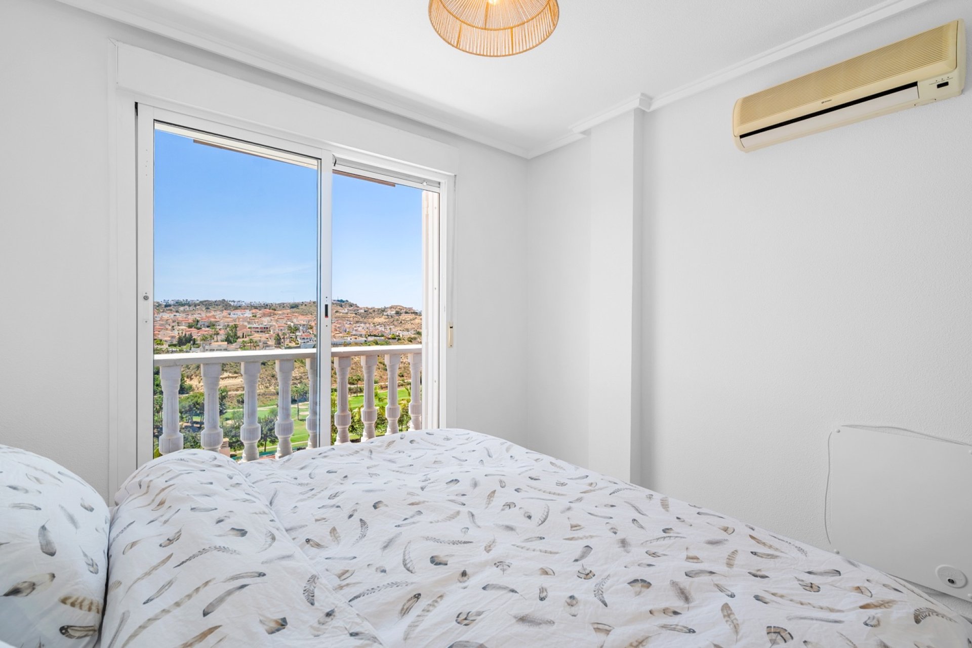 Resale - Townhouse -
Ciudad Quesada - La Marquesa