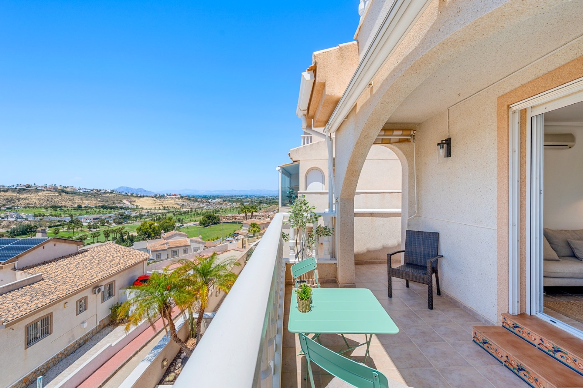 Resale - Townhouse -
Ciudad Quesada - La Marquesa