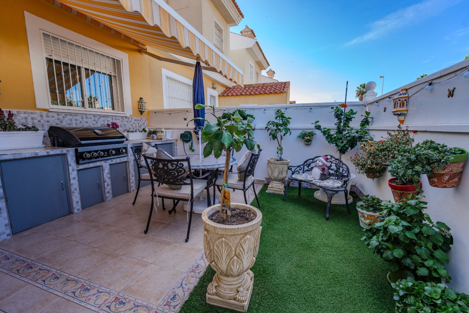 Resale - Townhouse -
Ciudad Quesada - Lo Marabu