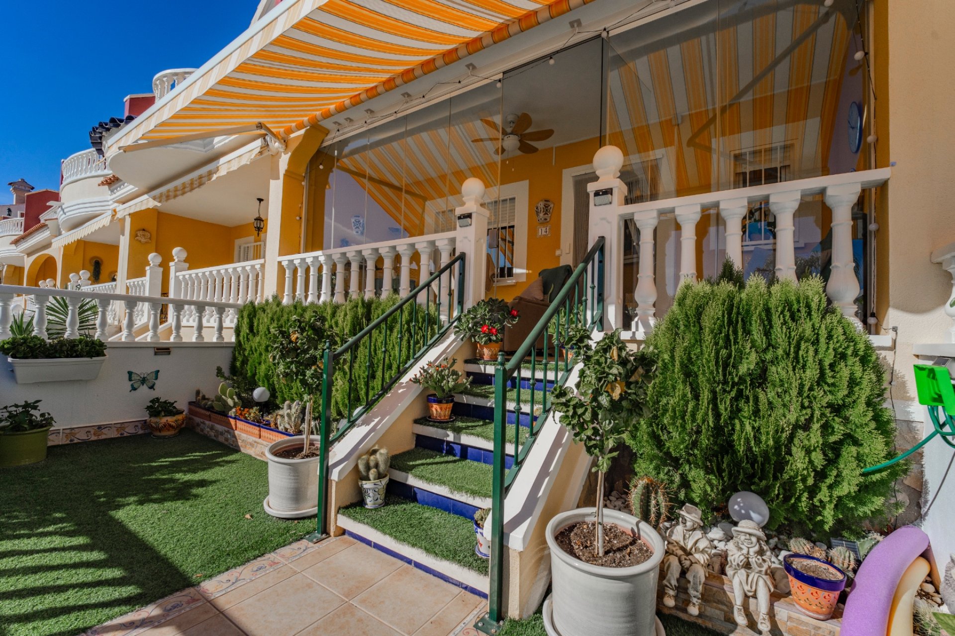 Resale - Townhouse -
Ciudad Quesada - Lo Marabu