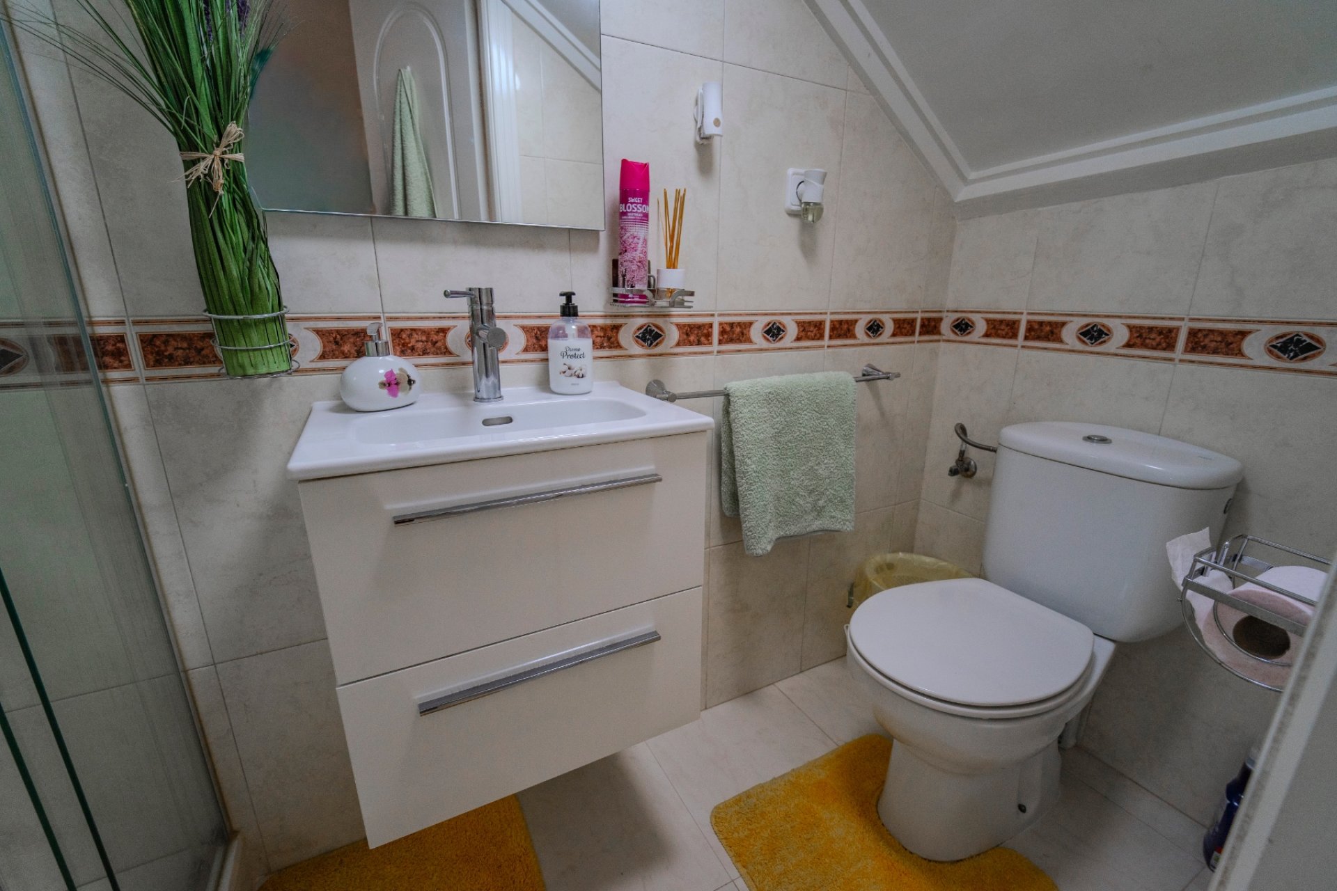 Resale - Townhouse -
Ciudad Quesada - Lo Marabu