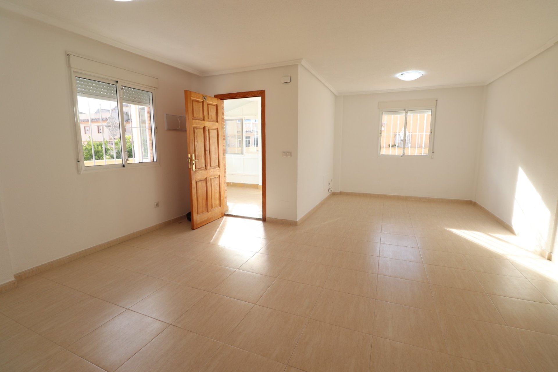 Resale - Townhouse -
Ciudad Quesada - Lo Marabu