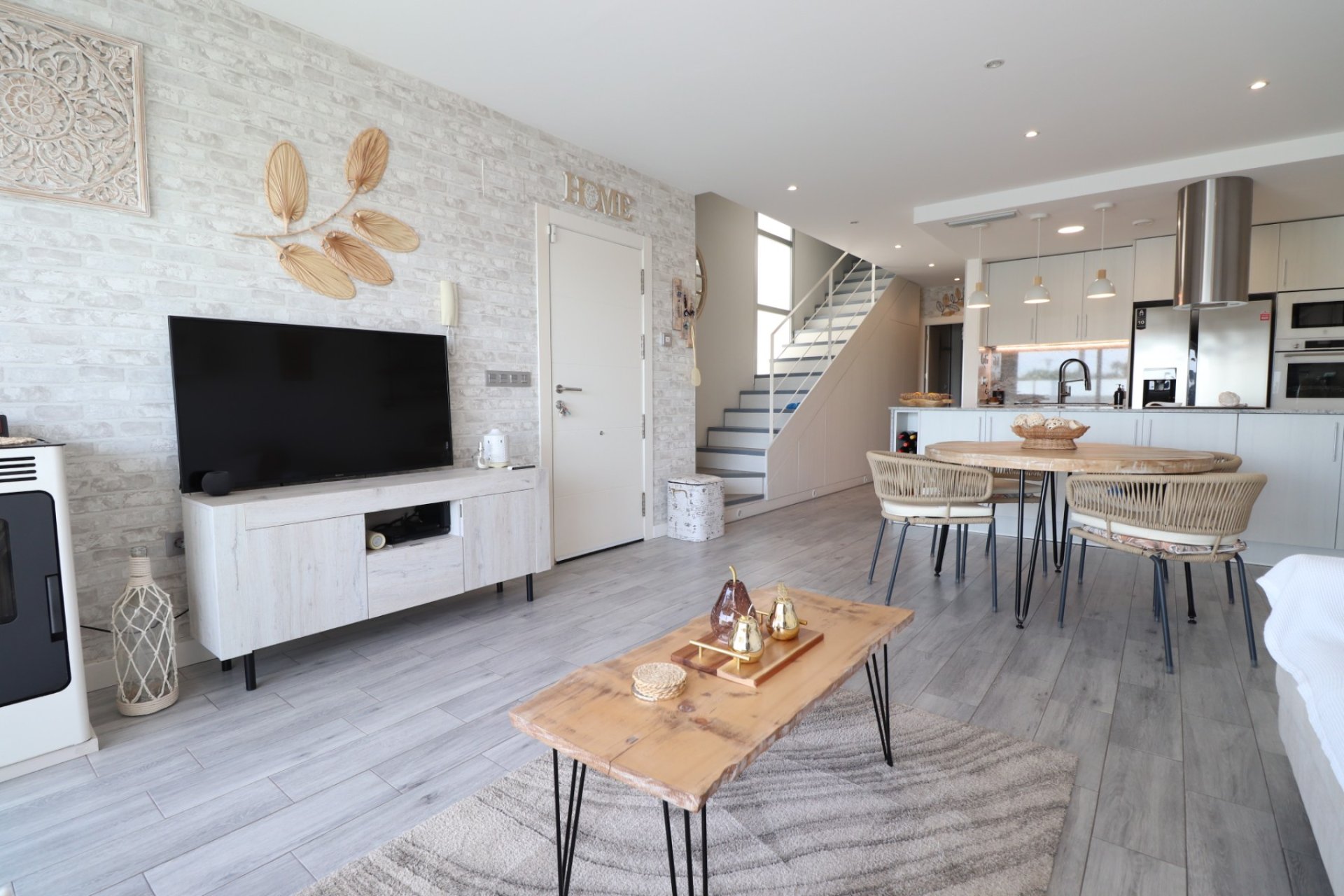 Resale - Townhouse -
Daya Vieja - Daya Vieja - Town