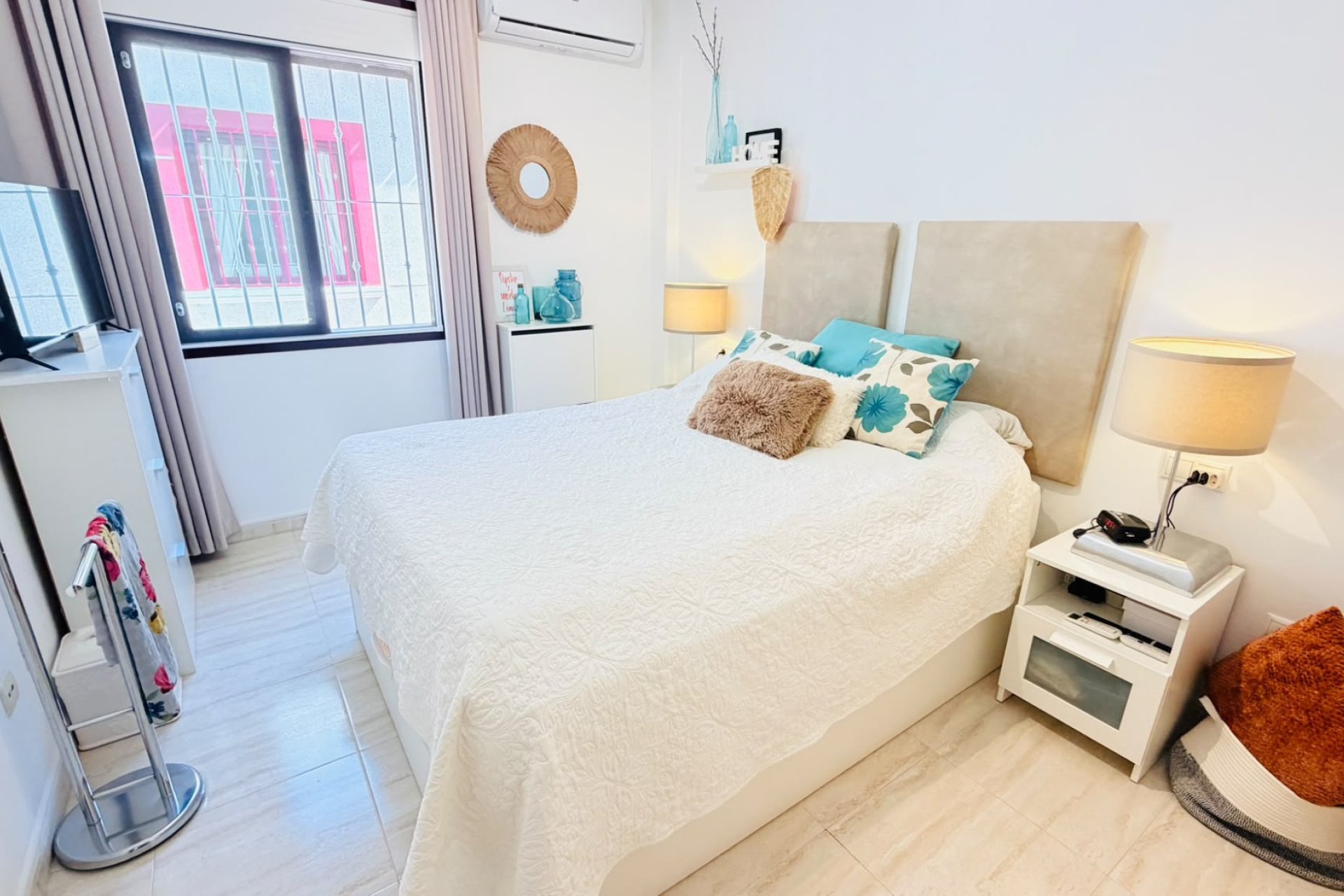 Resale - Townhouse -
Daya Vieja - Daya Vieja - Town