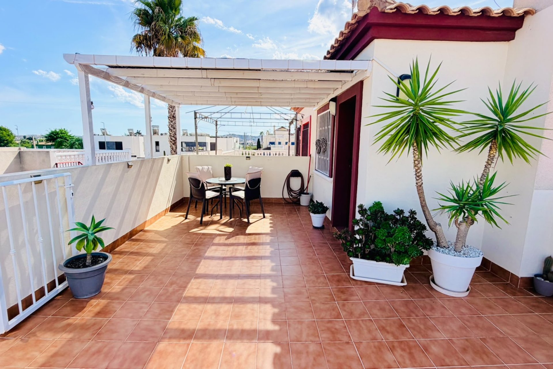 Resale - Townhouse -
Daya Vieja - Daya Vieja - Town