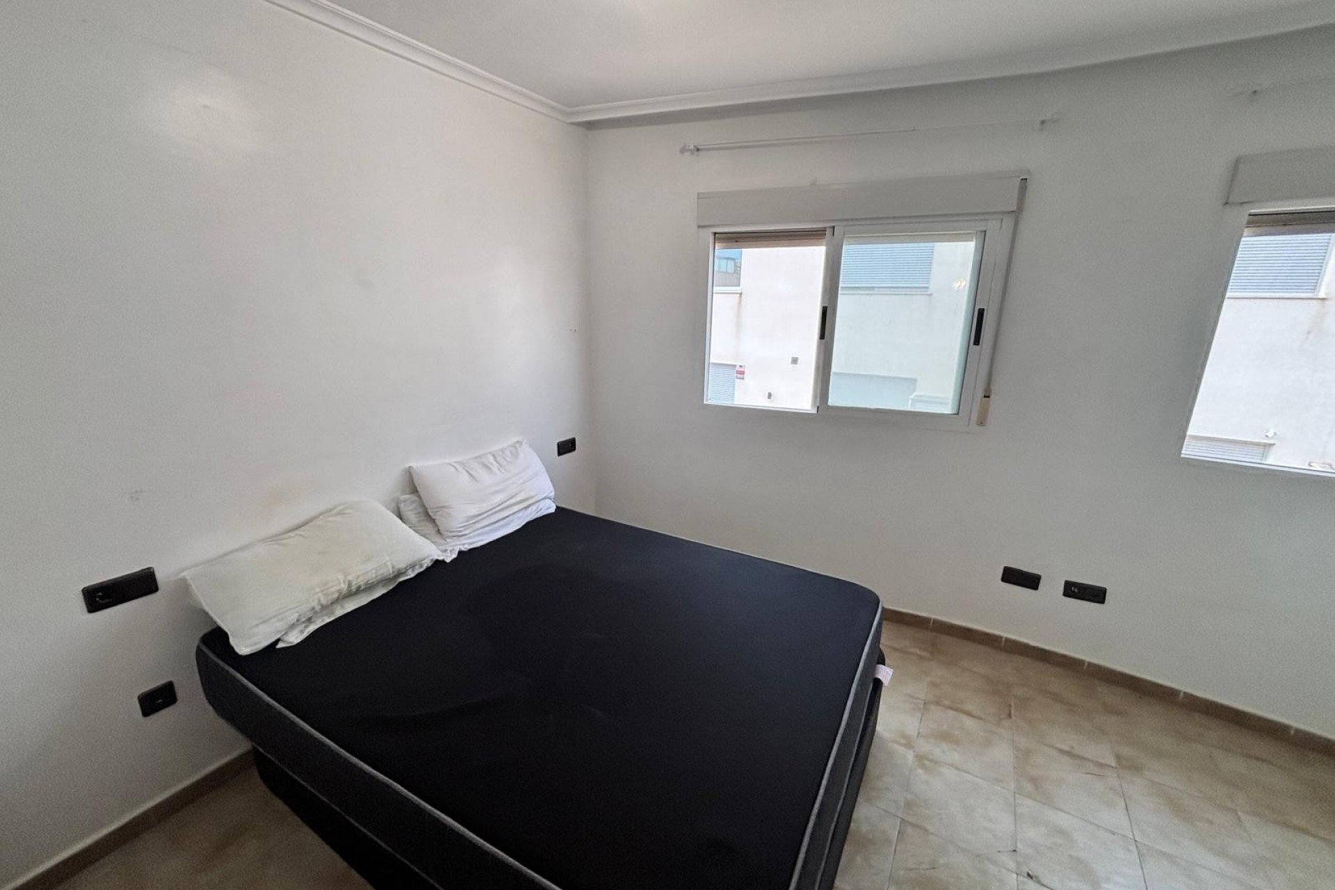 Resale - Townhouse -
Guardamar del Segura - El Eden