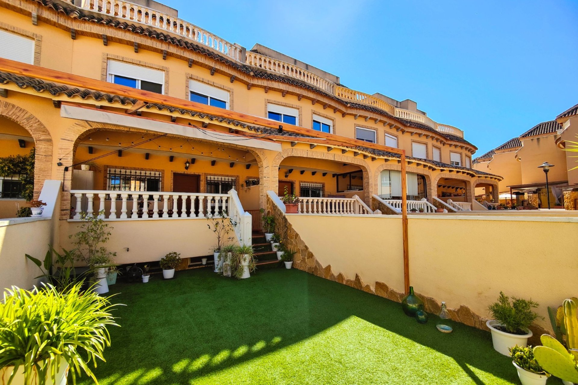 Resale - Townhouse -
Guardamar del Segura - El Eden