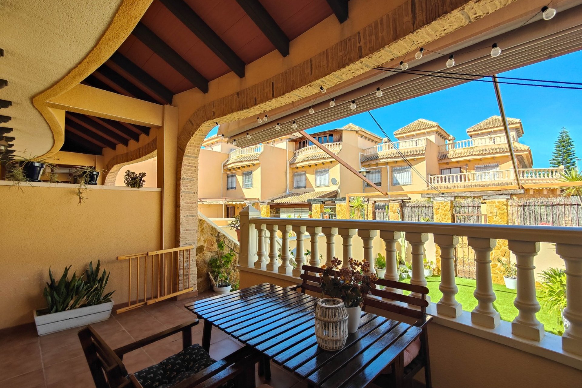 Resale - Townhouse -
Guardamar del Segura - El Eden