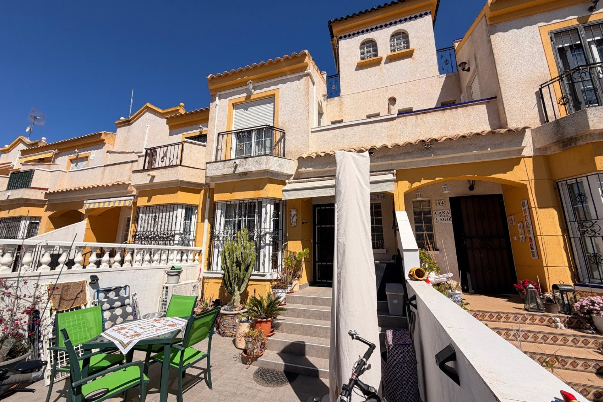 Resale - Townhouse -
Guardamar del Segura - El Raso