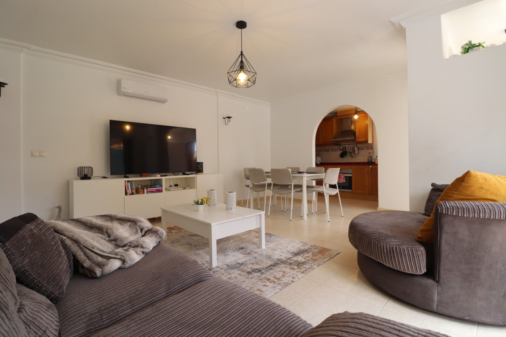 Resale - Townhouse -
Los Montesinos - La Herrada