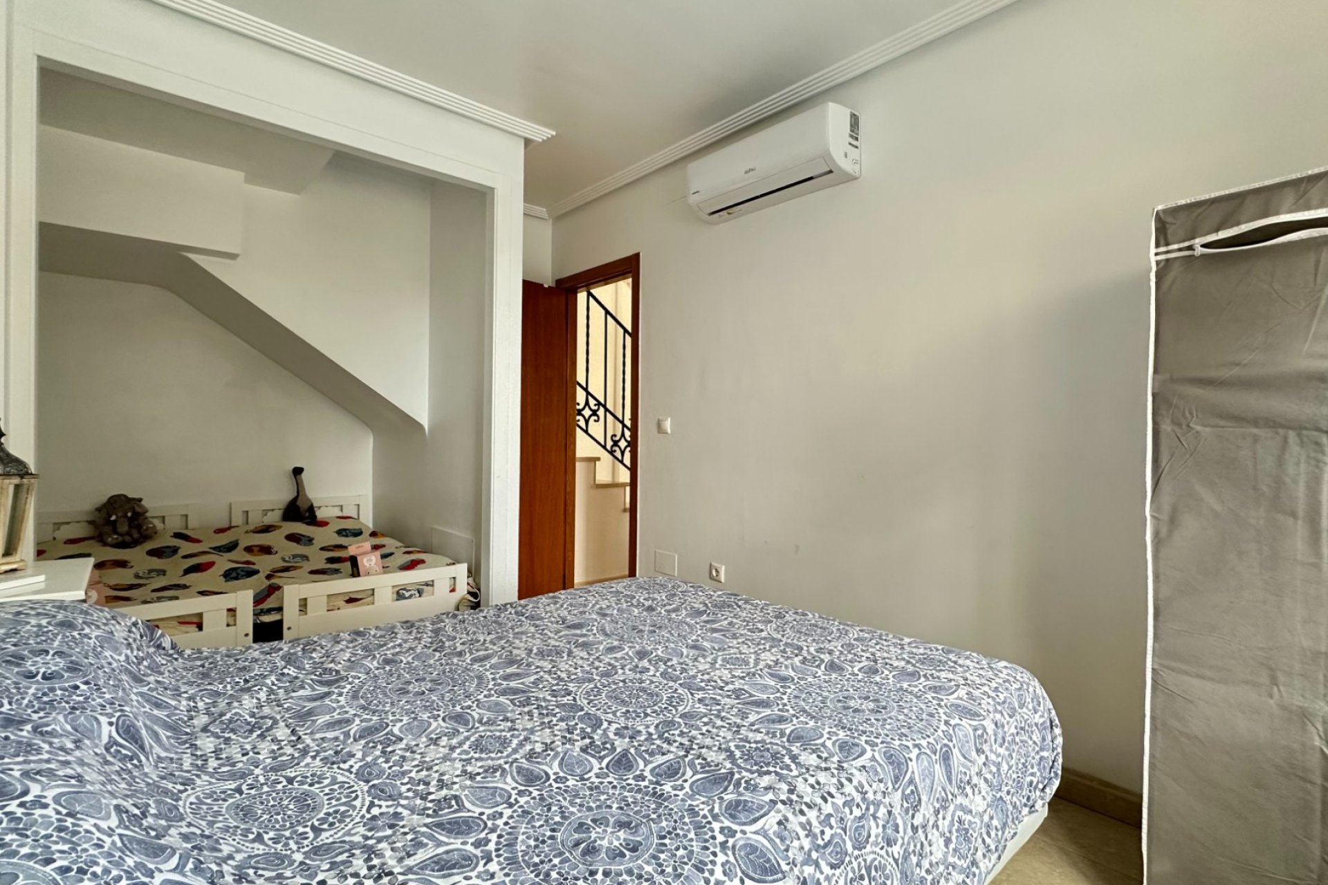 Resale - Townhouse -
Los Montesinos - La Herrada