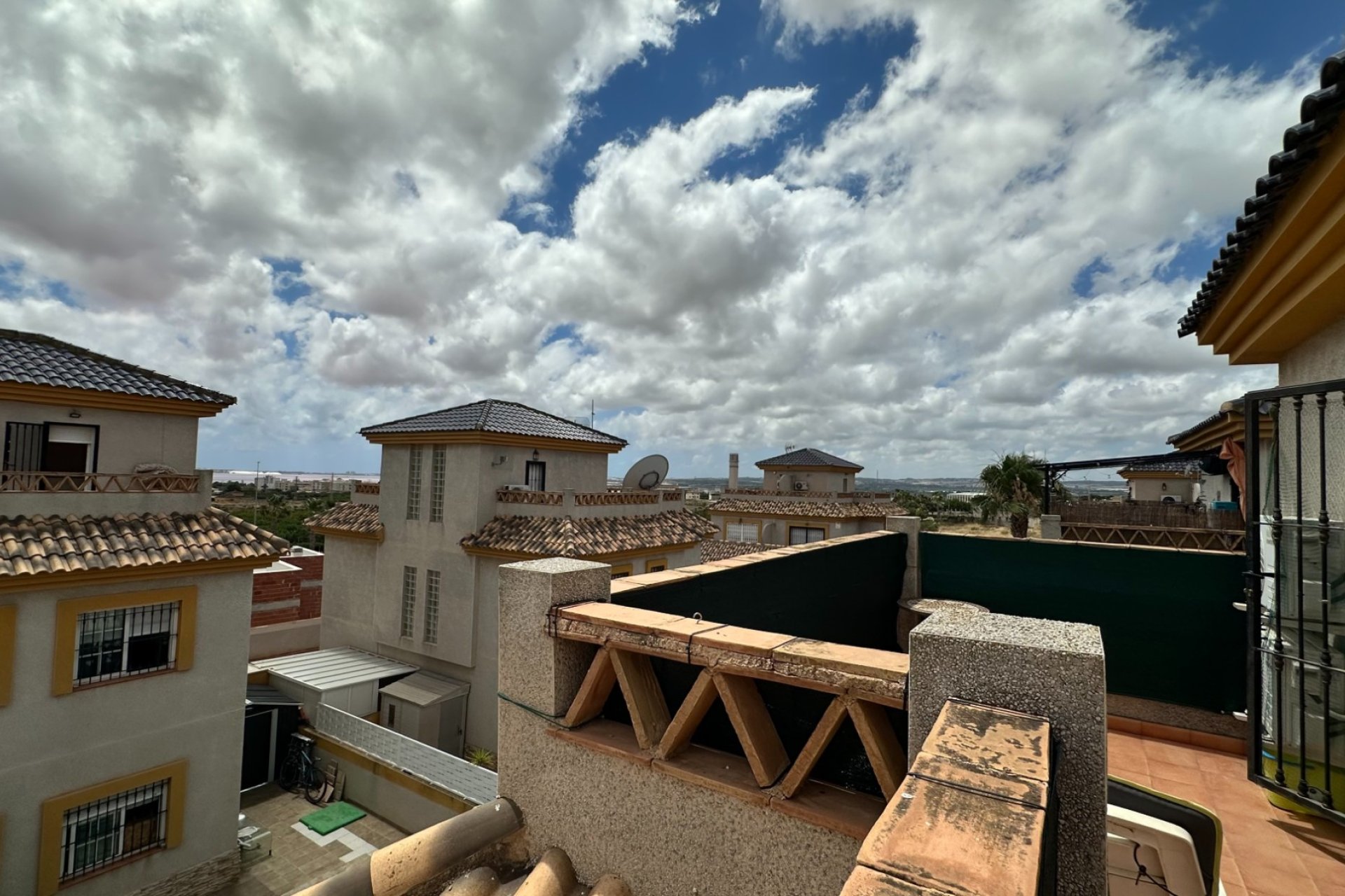 Resale - Townhouse -
Los Montesinos - La Herrada