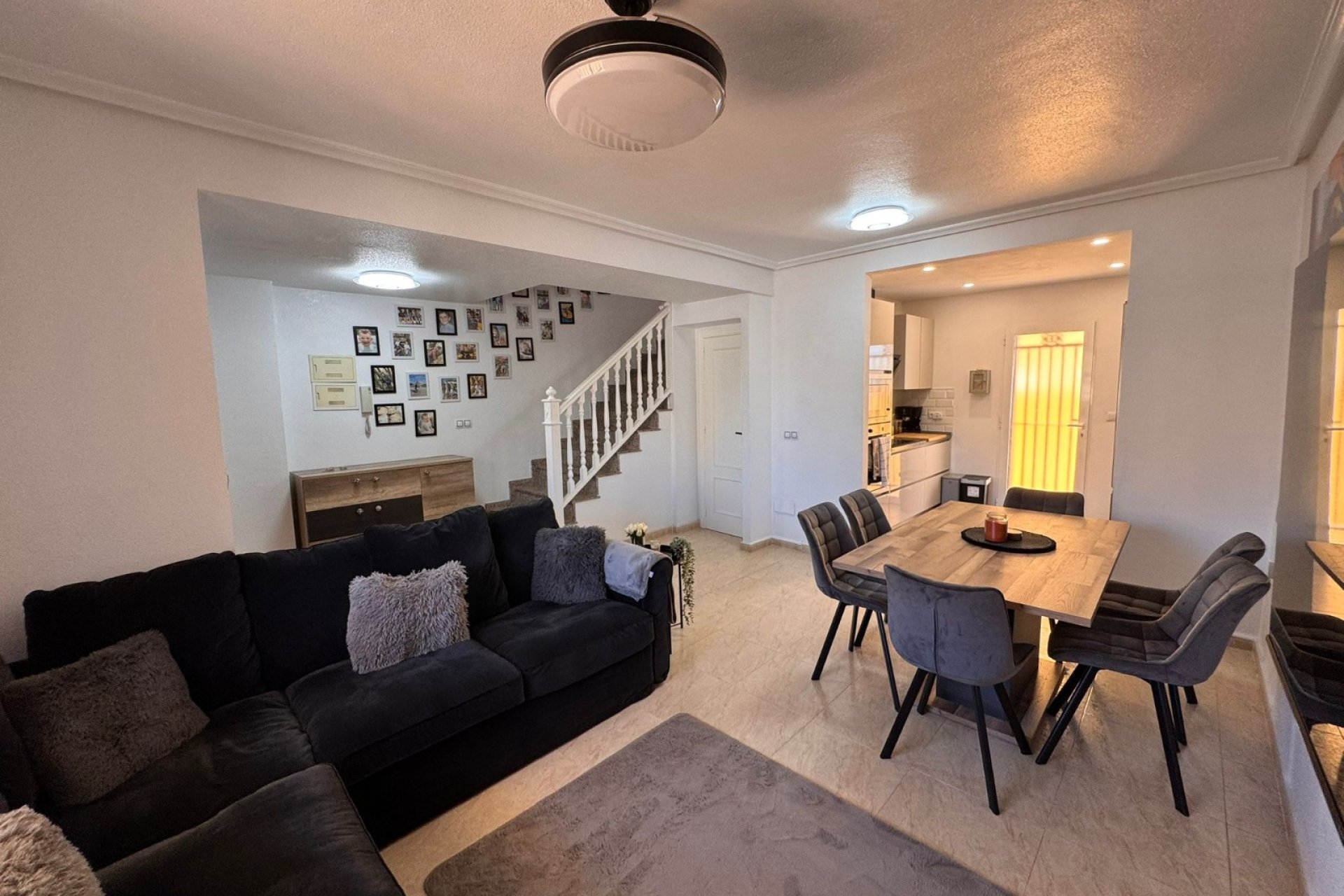 Resale - Townhouse -
Orihuela Costa - Campoamor