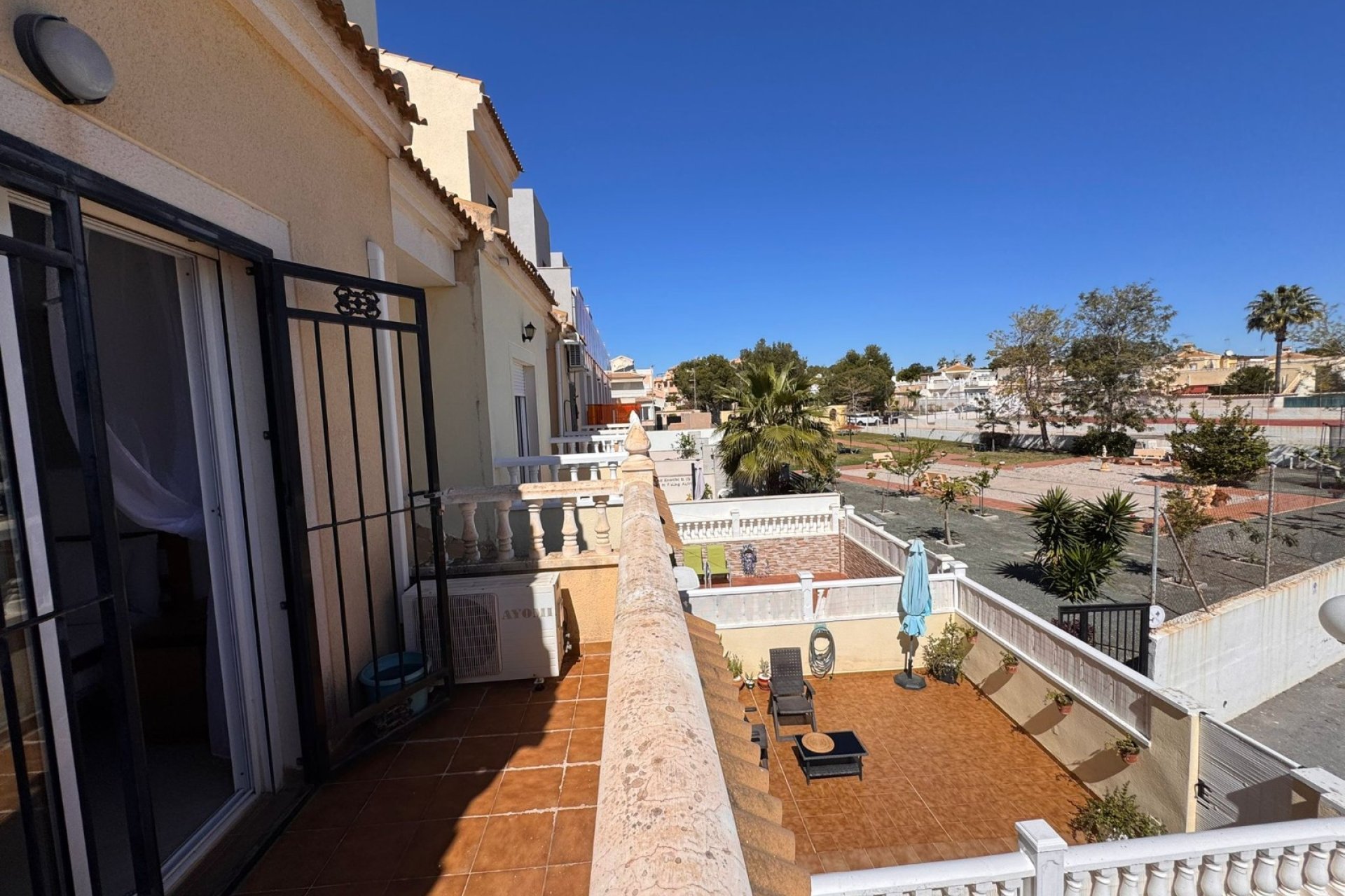 Resale - Townhouse -
Orihuela Costa - Campoamor