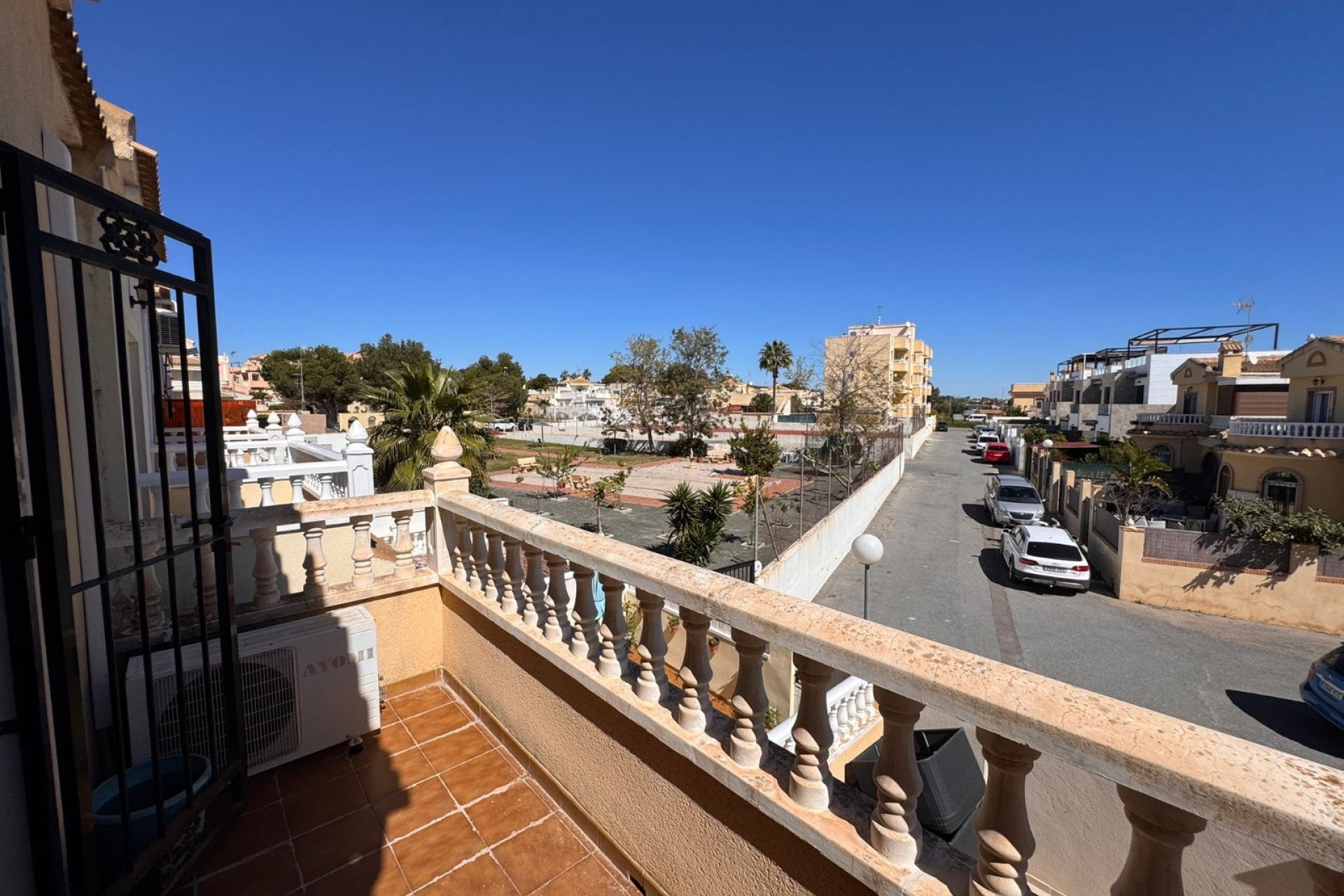 Resale - Townhouse -
Orihuela Costa - Campoamor