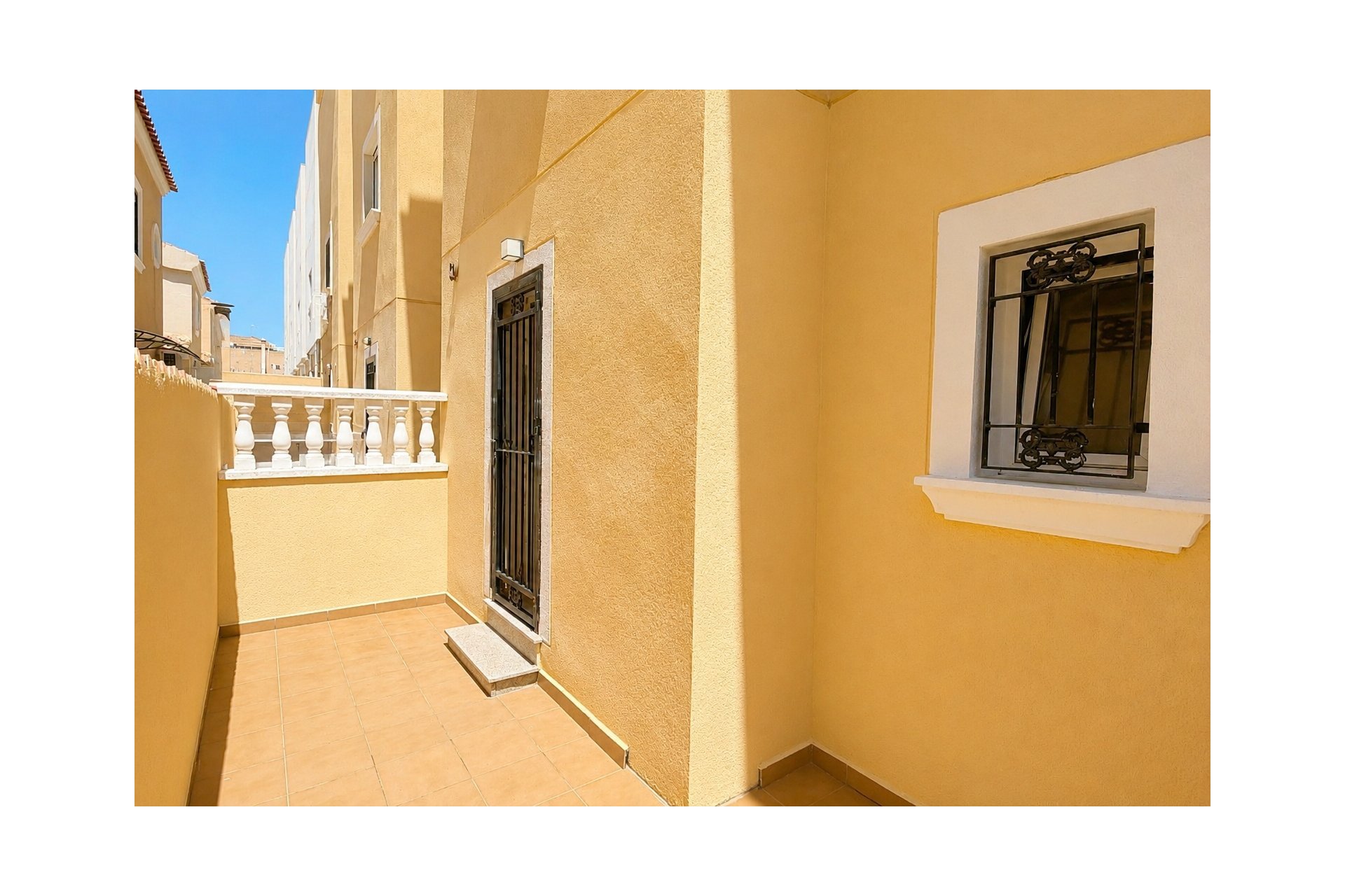 Resale - Townhouse -
Orihuela Costa - Campoamor