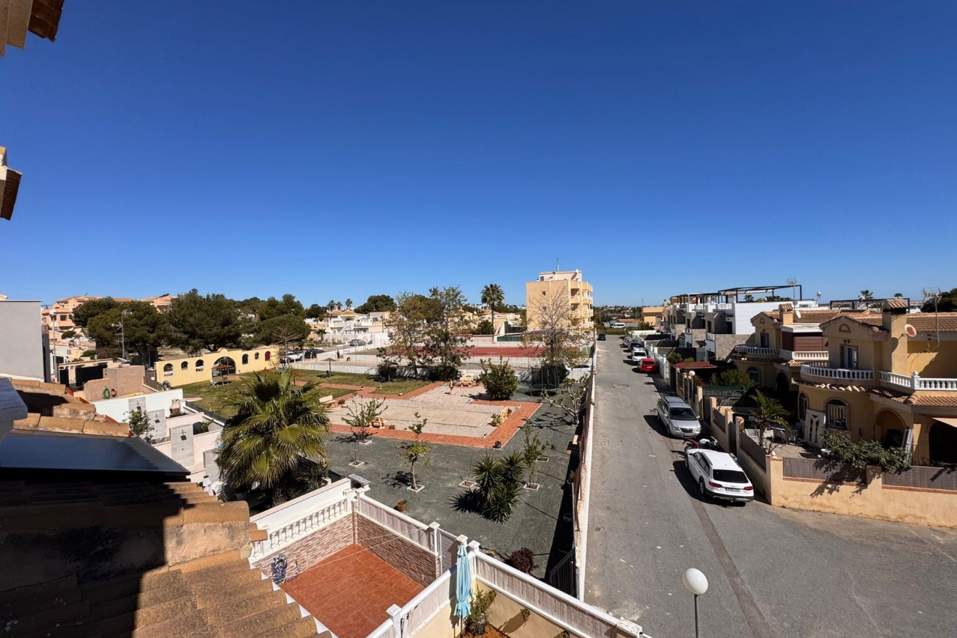 Resale - Townhouse -
Orihuela Costa - Campoamor