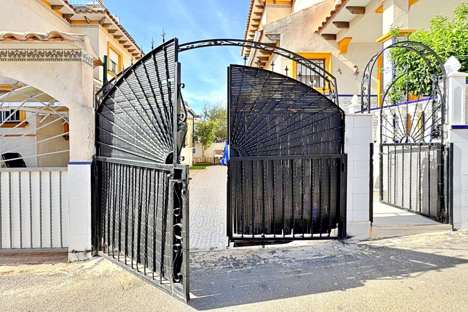 Resale - Townhouse -
Orihuela Costa - La Campana