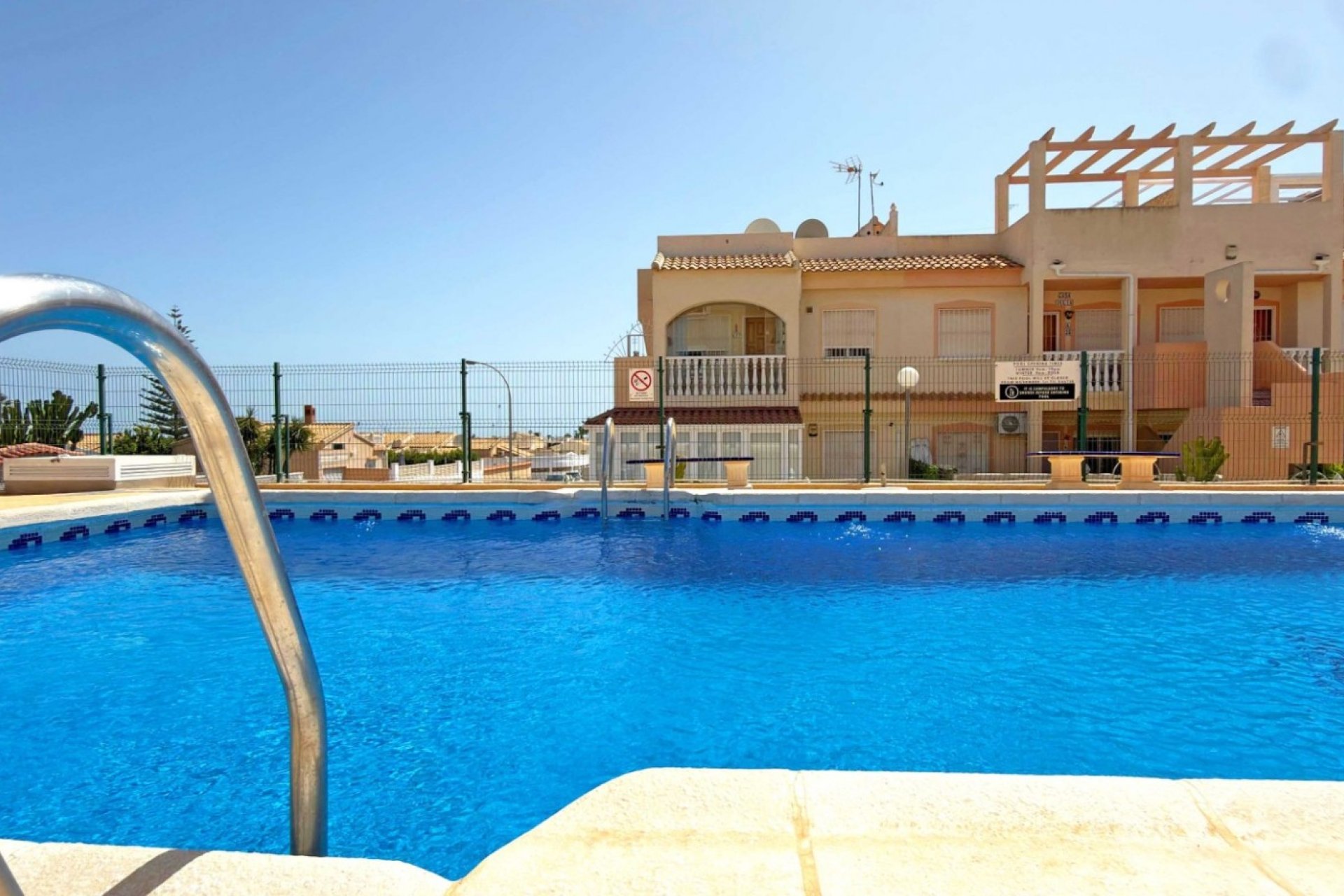 Resale - Townhouse -
Orihuela Costa - La Florida