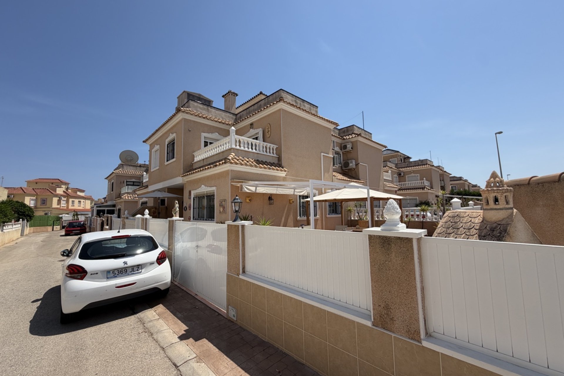 Resale - Townhouse -
Orihuela Costa - La Zenia