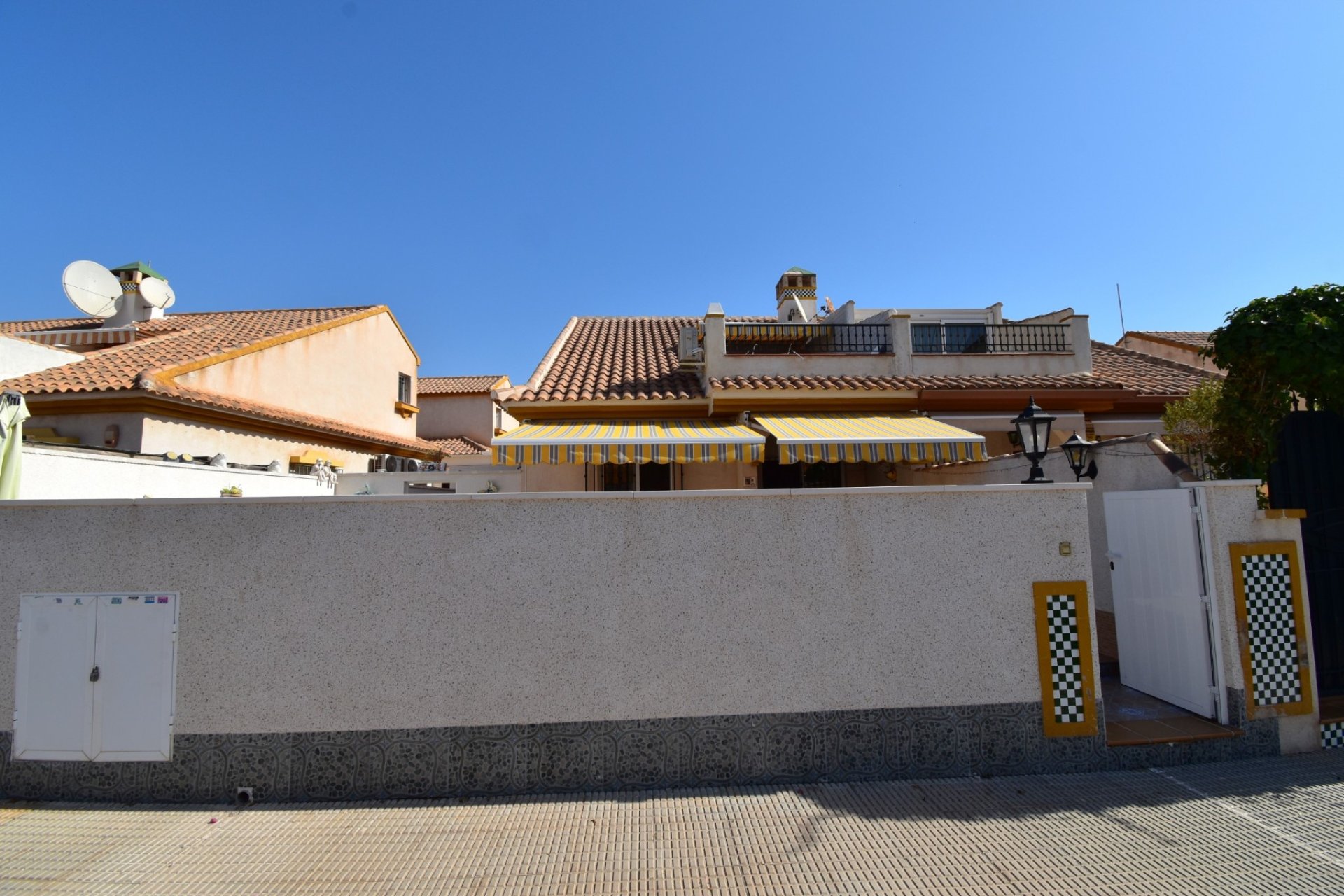 Resale - Townhouse -
Orihuela Costa - La Zenia